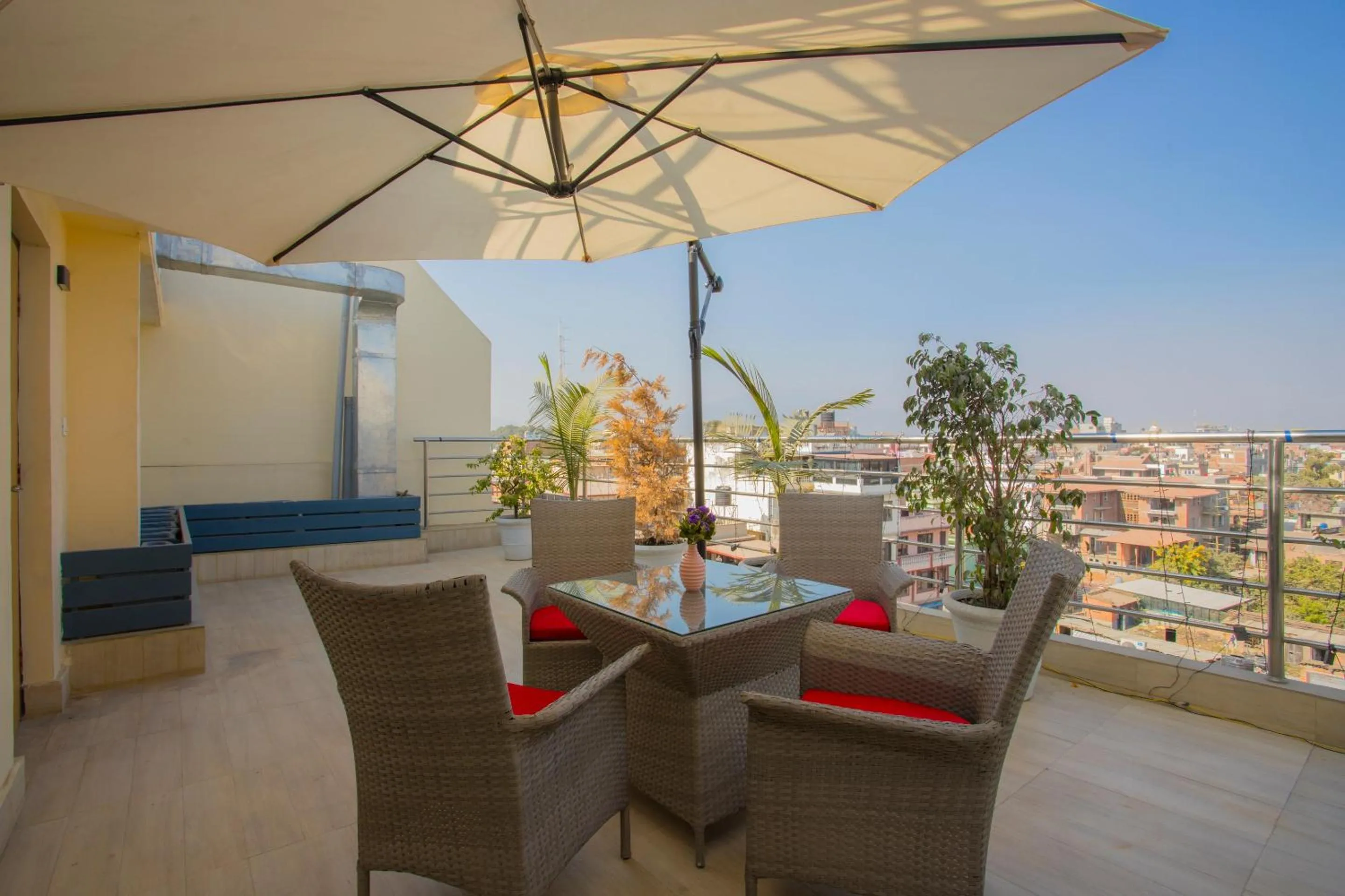 Restaurant/places to eat in OYO 262 Hotel Kumari