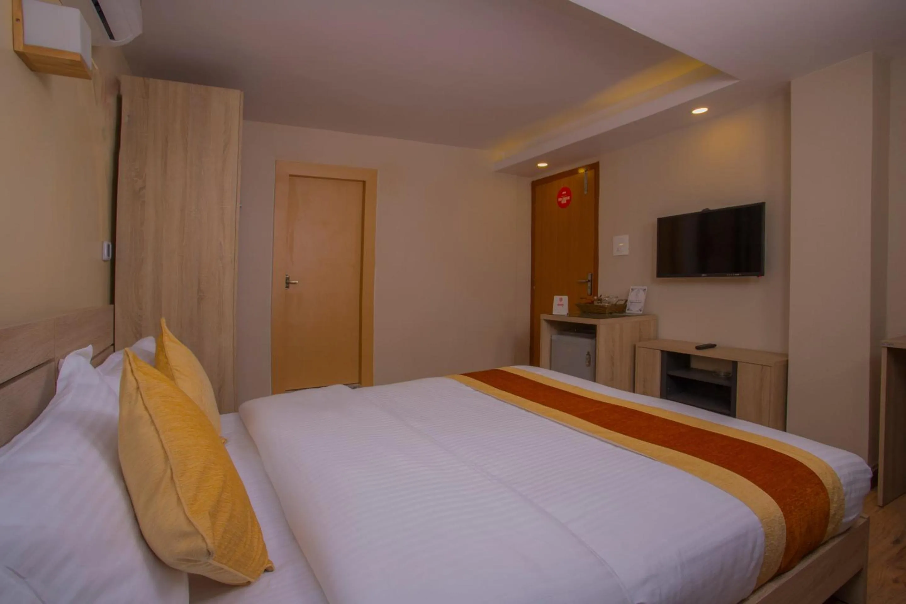 Bedroom, Bed in OYO 262 Hotel Kumari