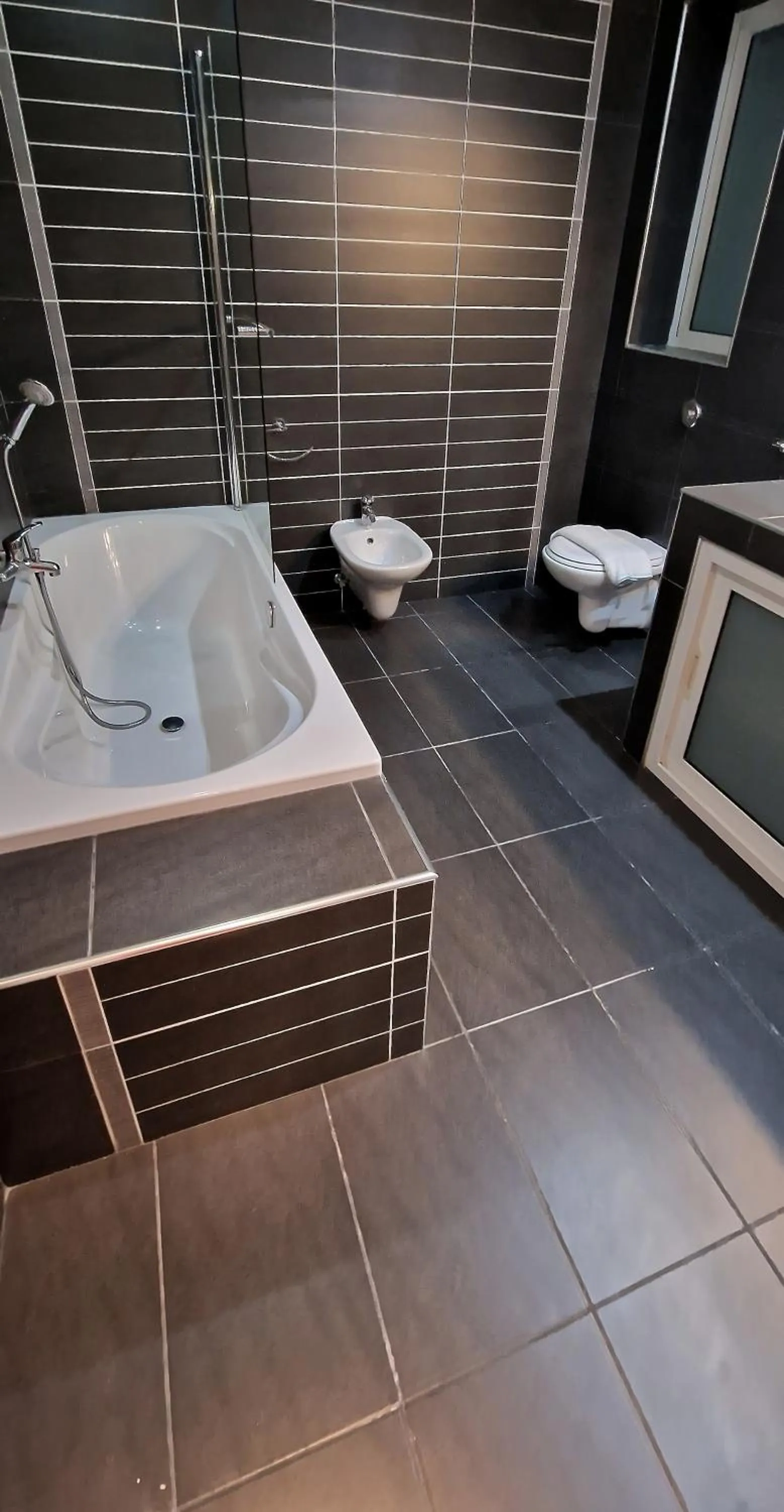 Toilet in Sliema Central Iprime Suites Malta