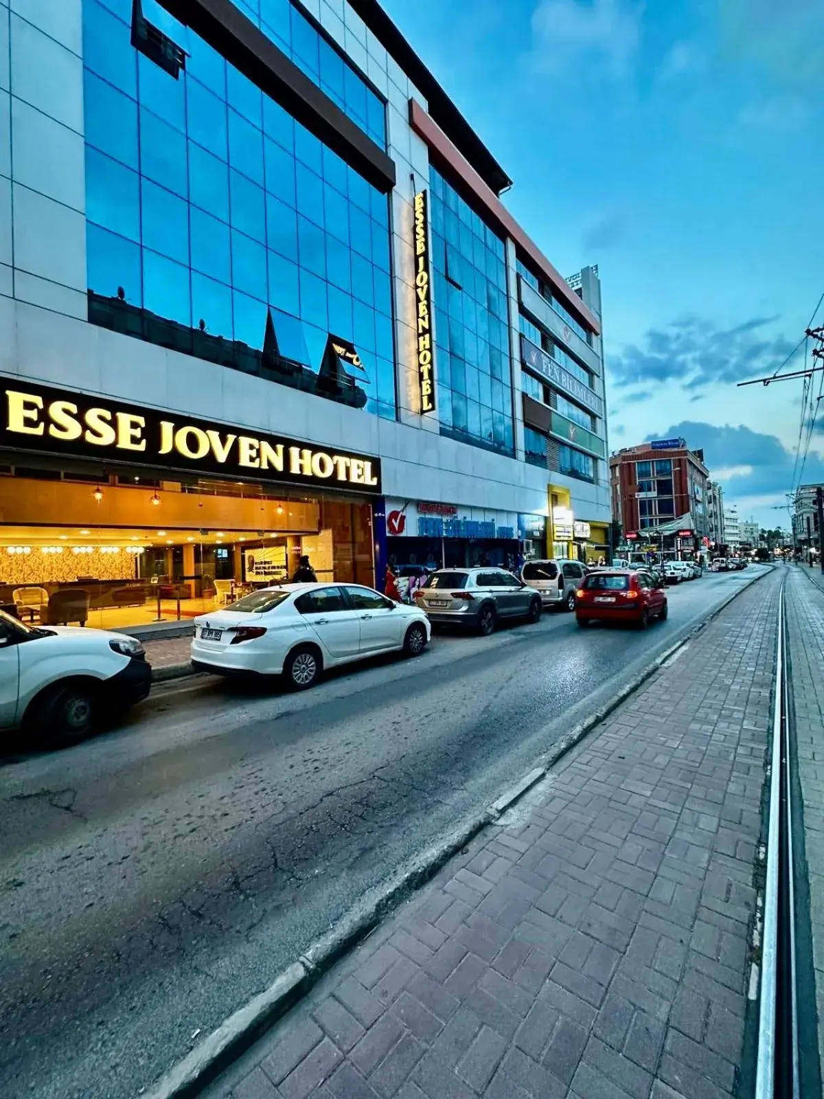 Facade/entrance in Esse Joven Hotel Facade/entrance in Esse Joven Hotel