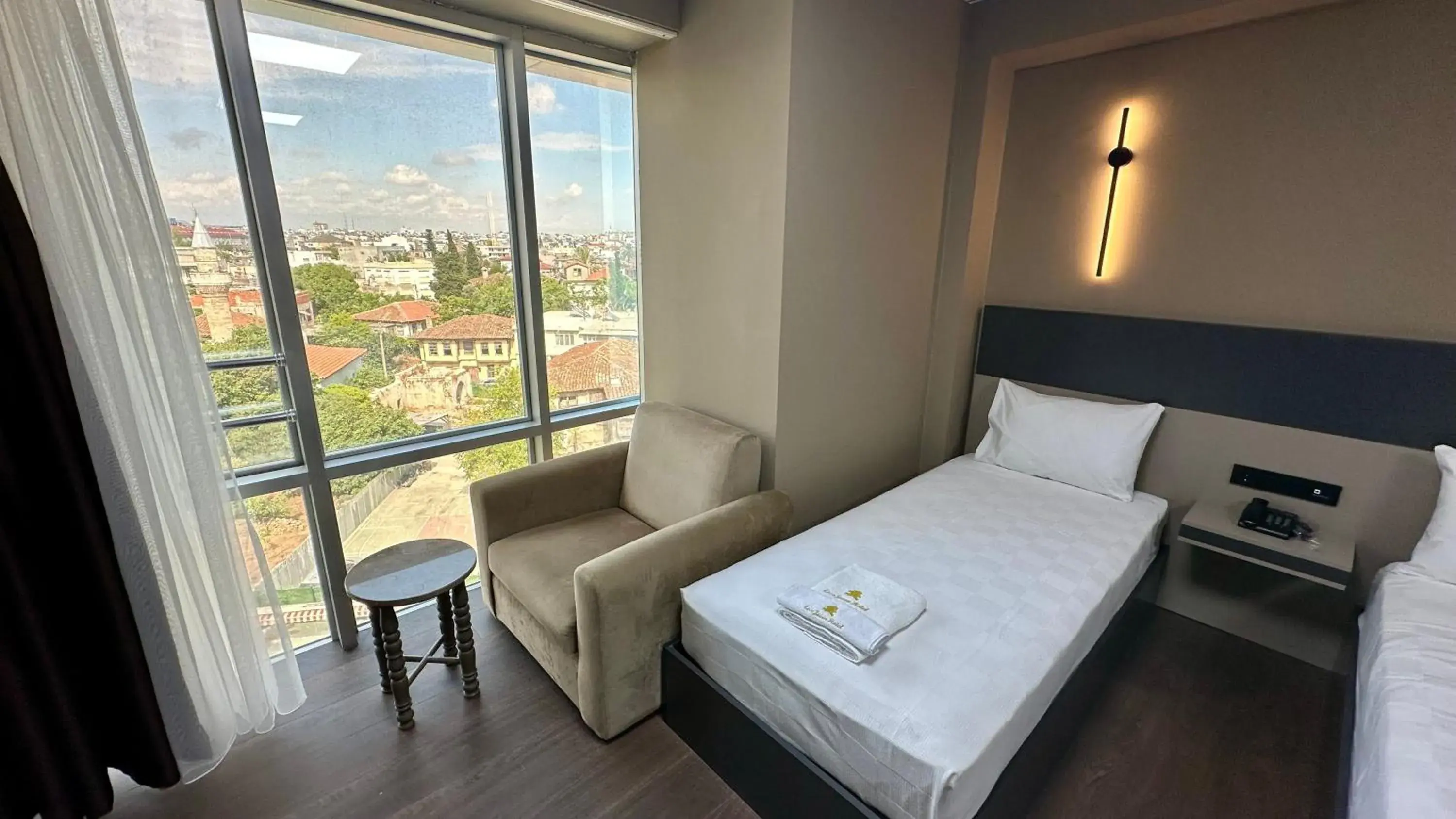 Photo of the whole room, Bed in Esse Joven Hotel Photo of the whole room, Bed in Esse Joven Hotel