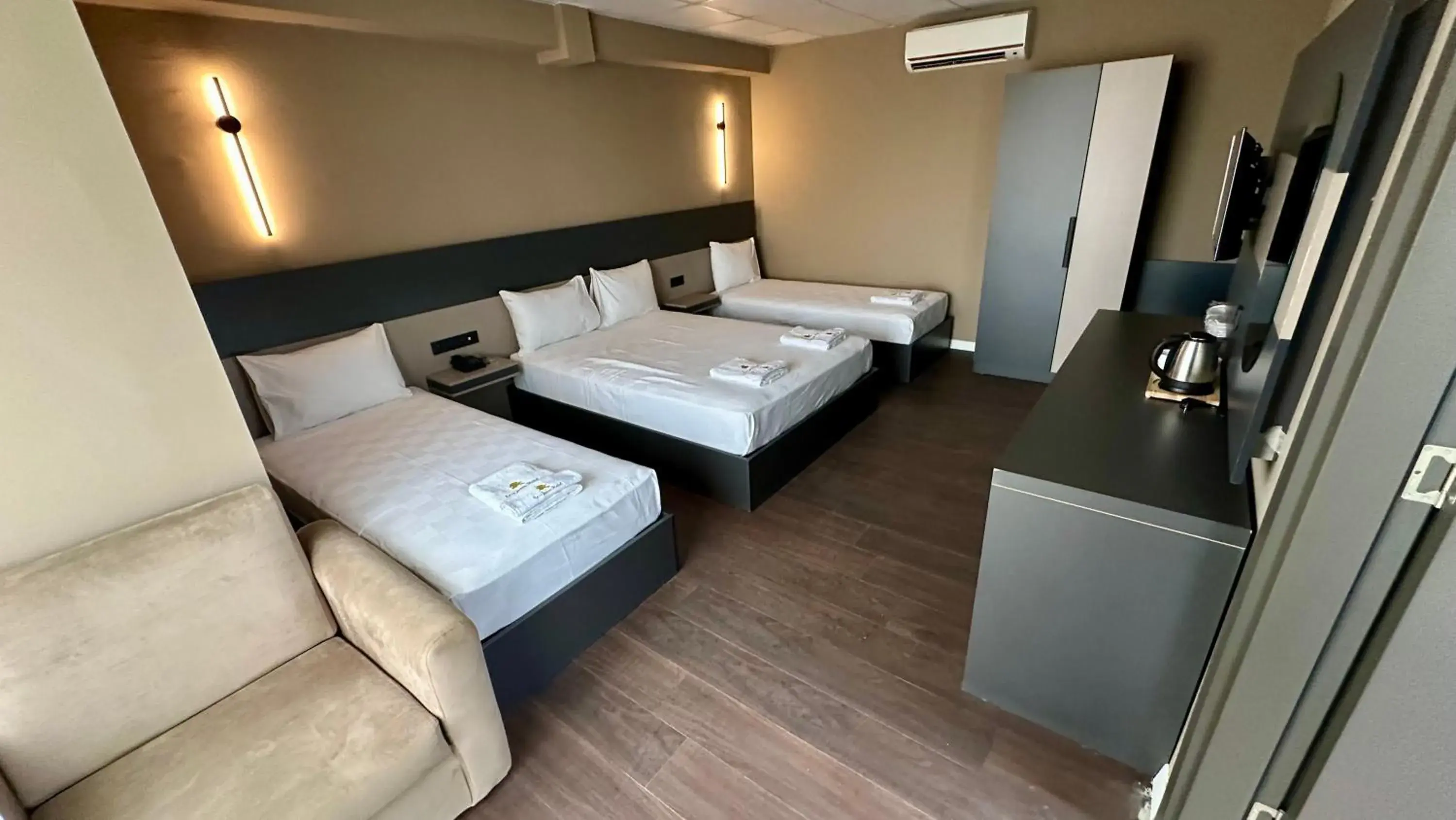 Bed in Esse Joven Hotel Bed in Esse Joven Hotel