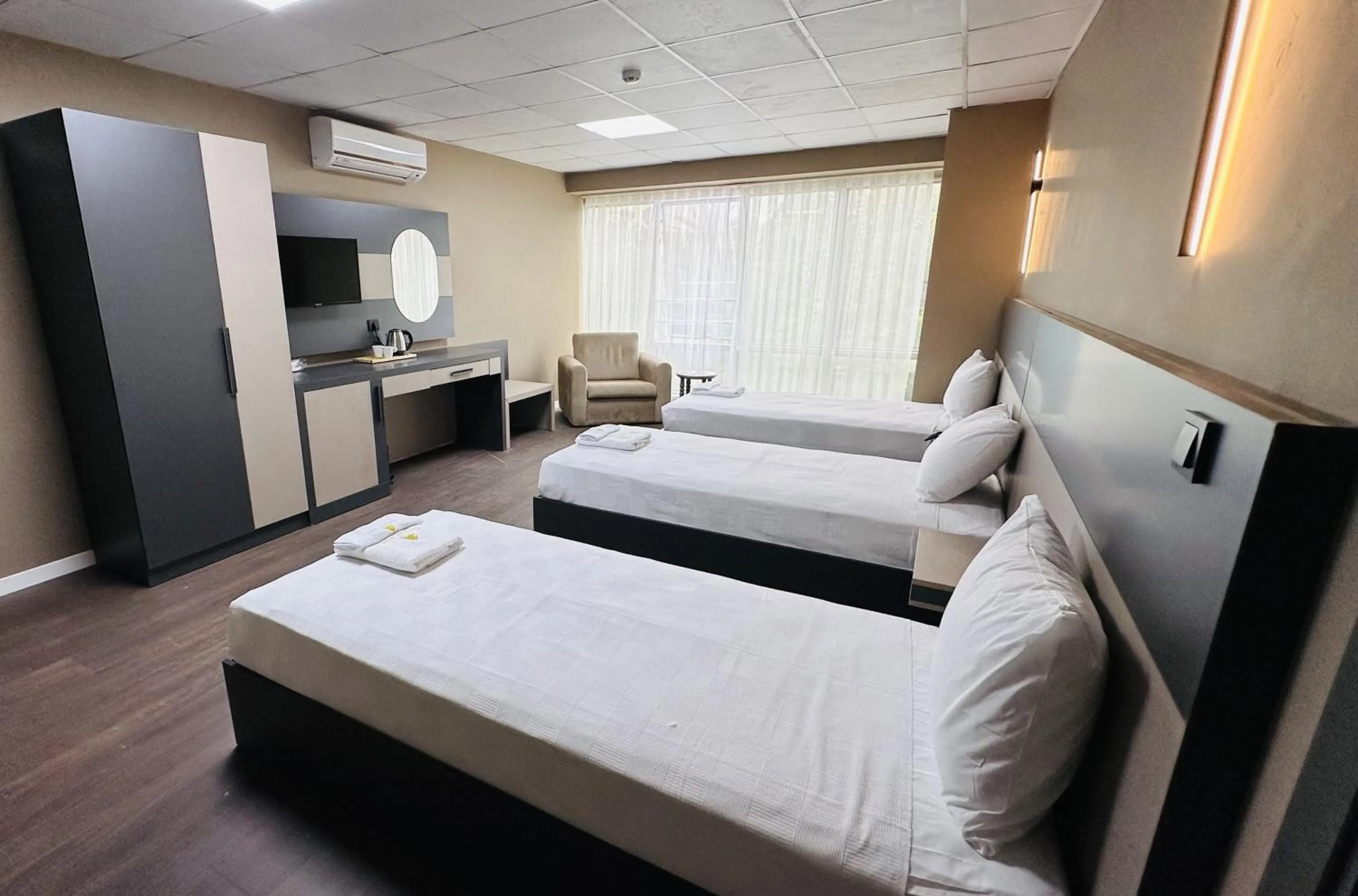 Bed in Esse Joven Hotel