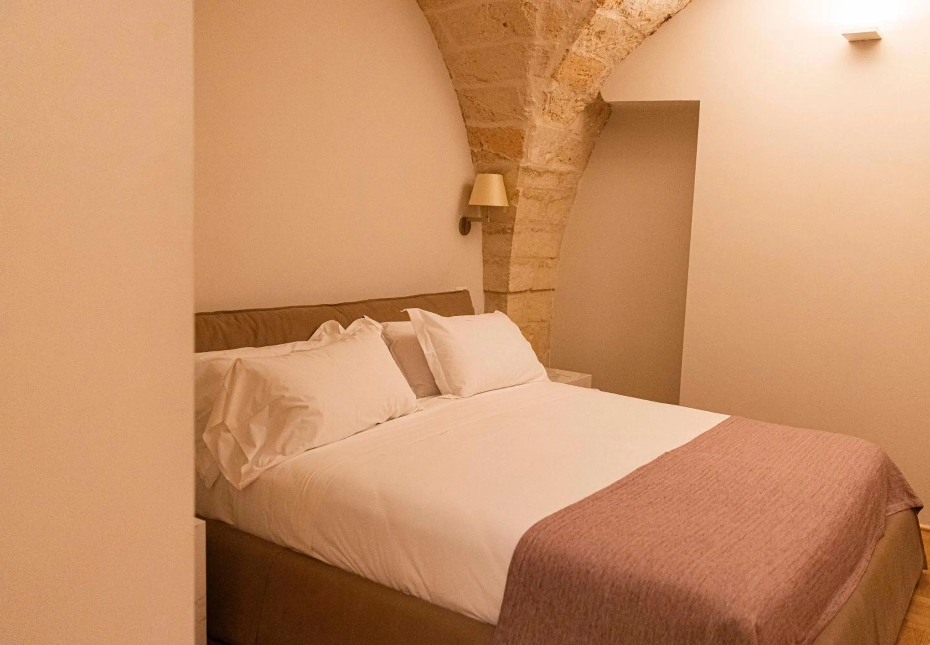 Bed in Palazzo Zimara Boutique Hotel - The D'Angelo Family Collection