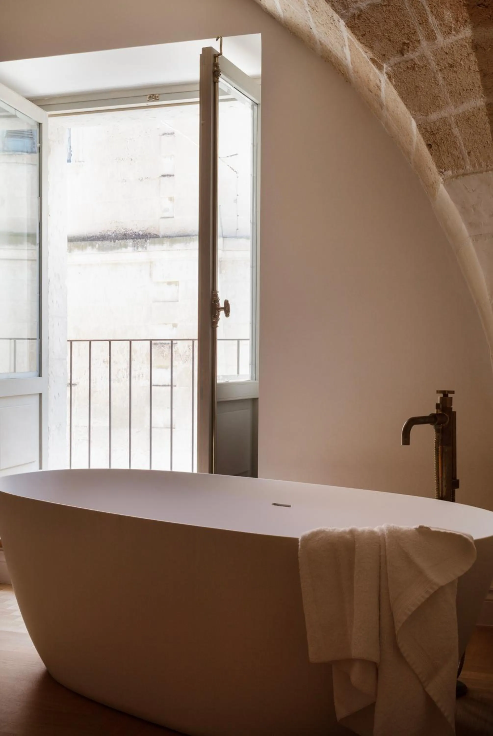 Bathroom, Bed in Palazzo Zimara Boutique Hotel - The D'Angelo Family Collection