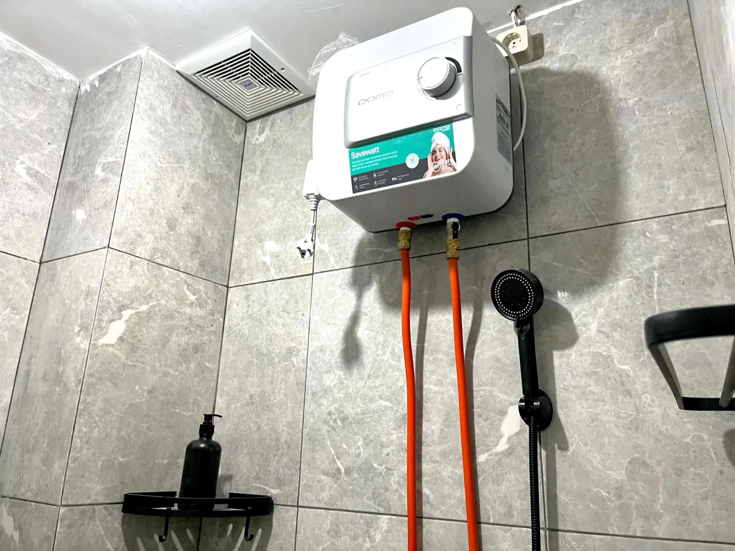 Bathroom in Urbanview De Path House Syariah Boyolali