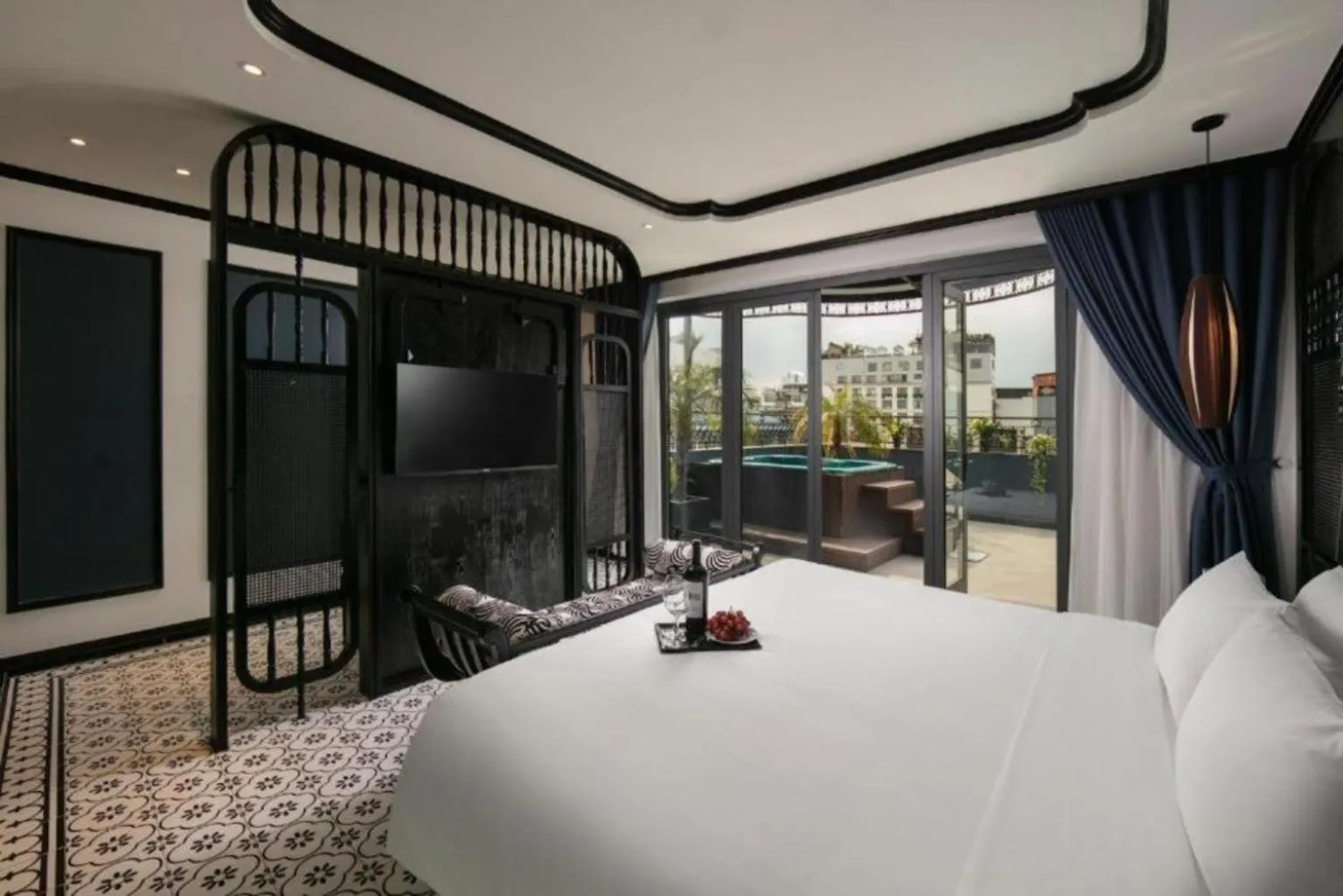 Bedroom, Bed in Hanoi Le Chateau Hotel & Spa