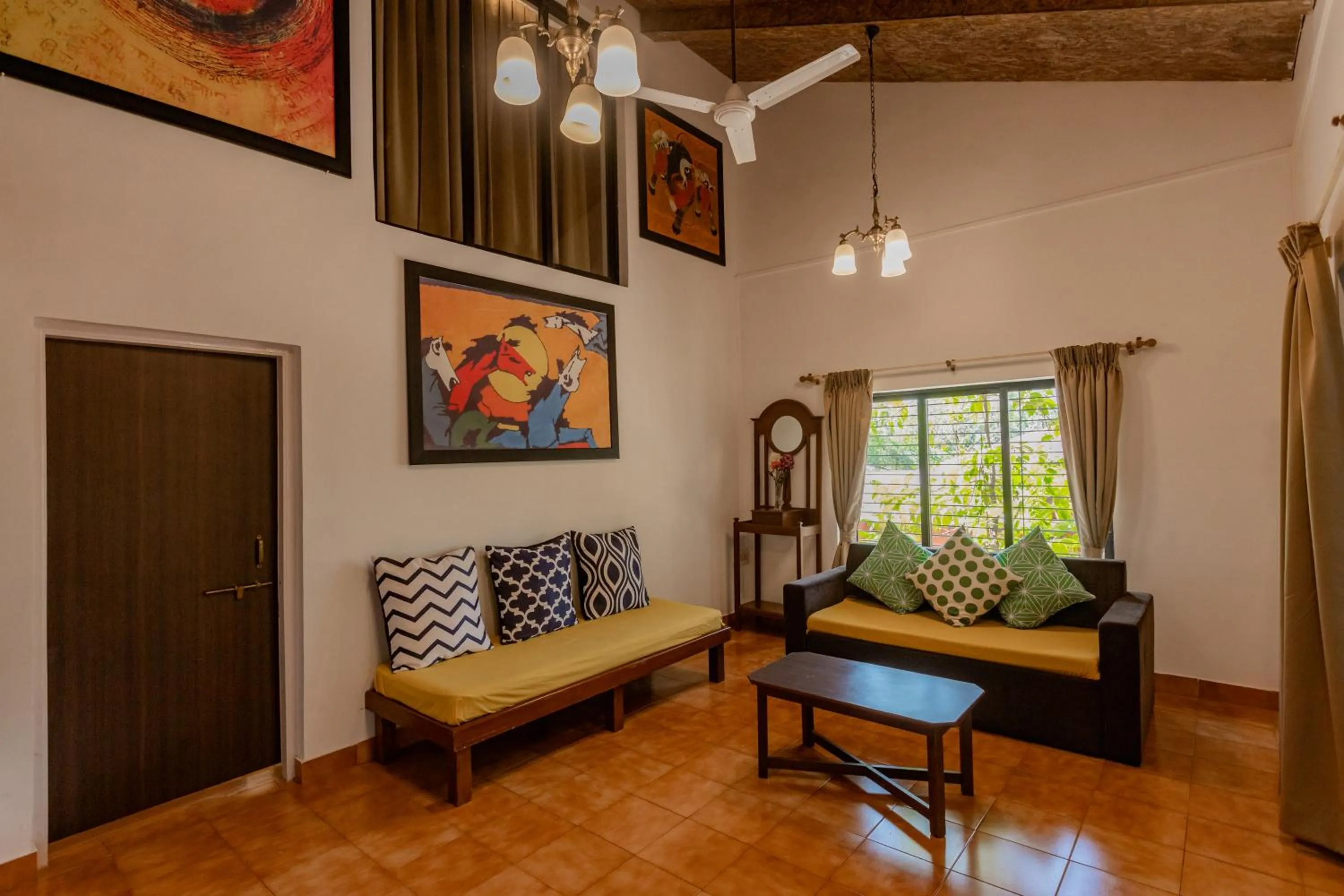 Living room in Radha Cottage Resort