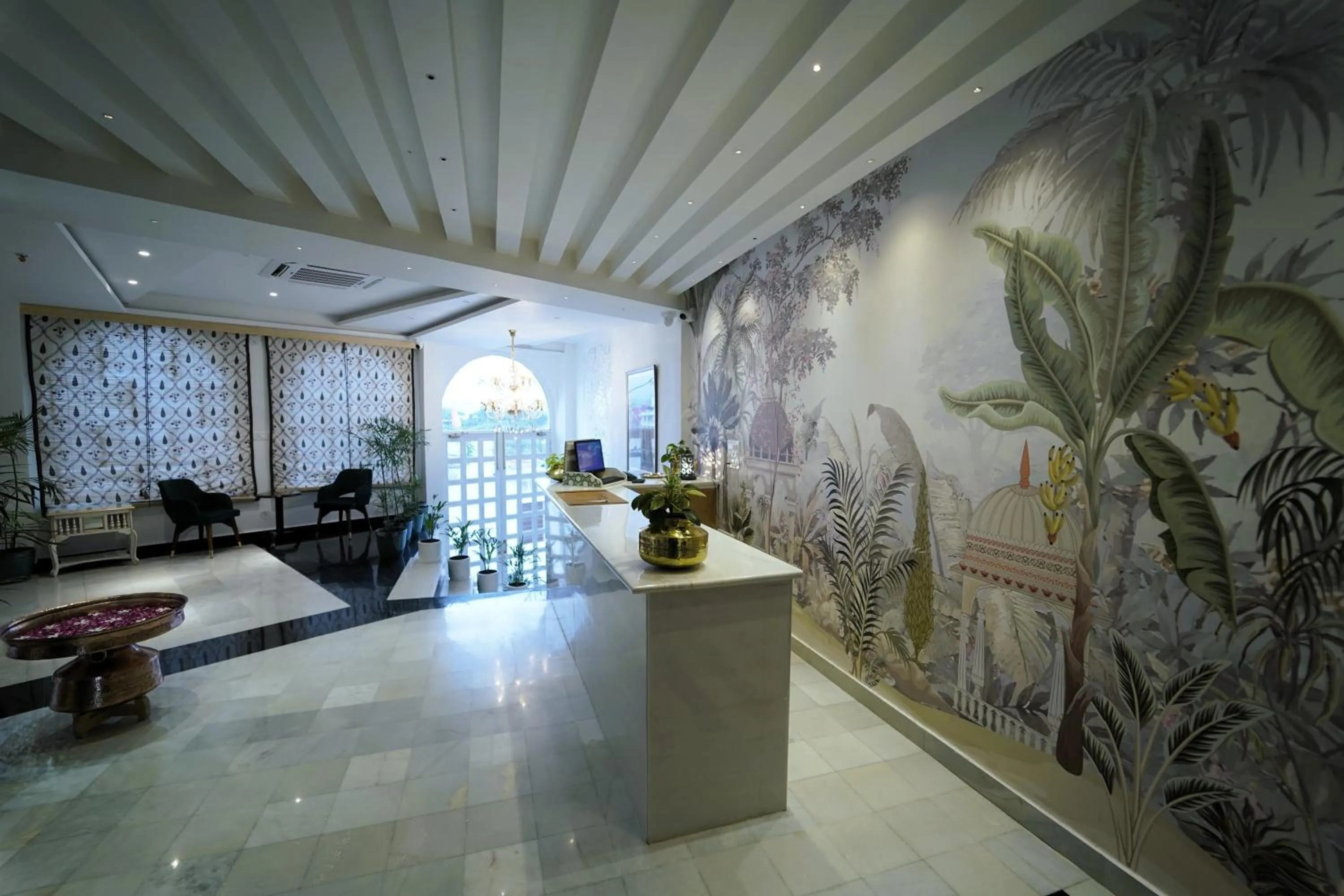 Living room in Grandrosse Boutique - Pichola Lake Facing Hotel