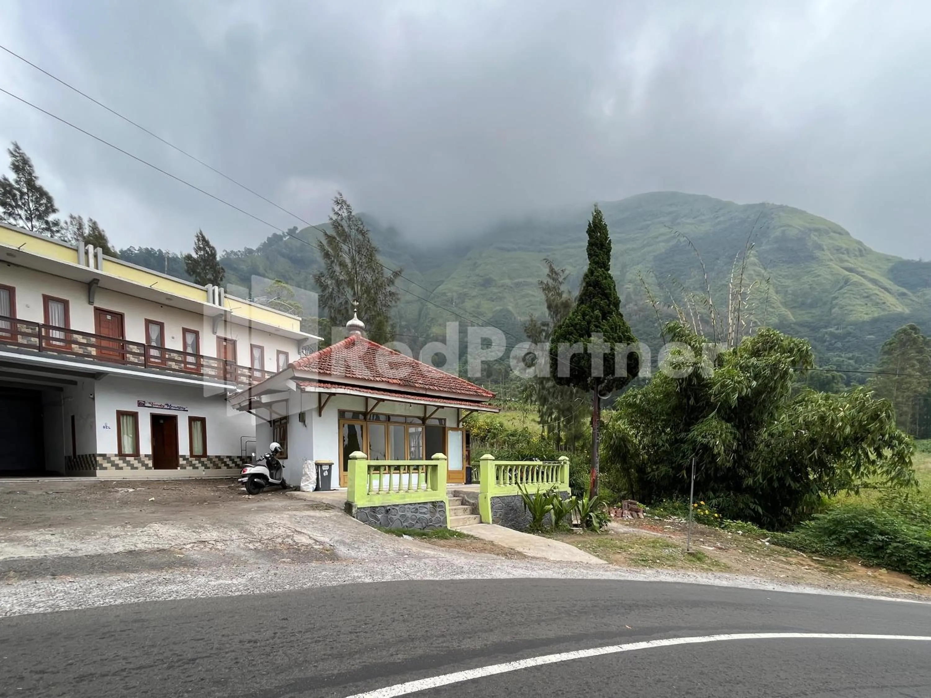 Property building in Family Homestay Syariah Bromo Mitra RedDoorz