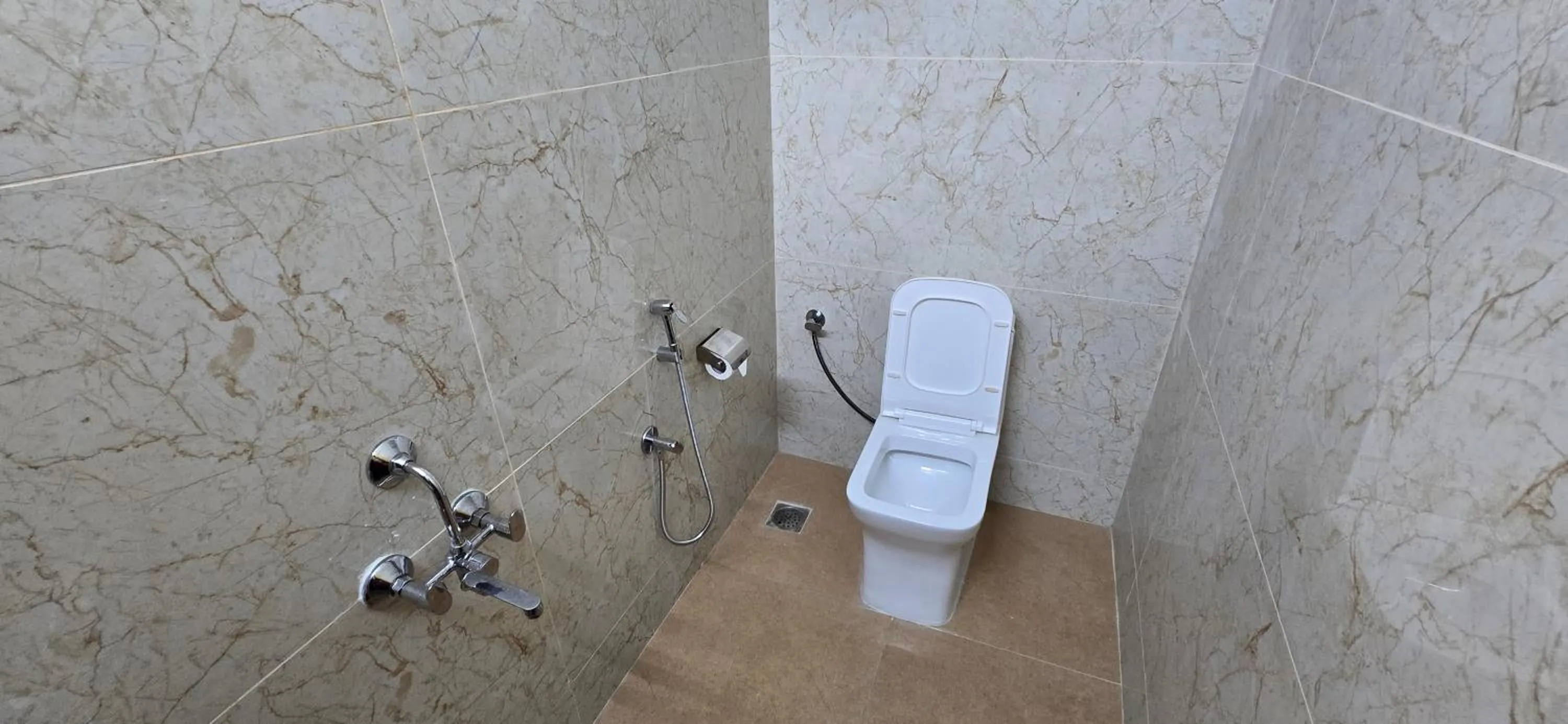 Hotel NJ RESIDENCY NEAR DLF IT PARK, RMZ SOFTWARE PARK, L&T ECC, CHENNAI TRADE CENTRE & MIOT