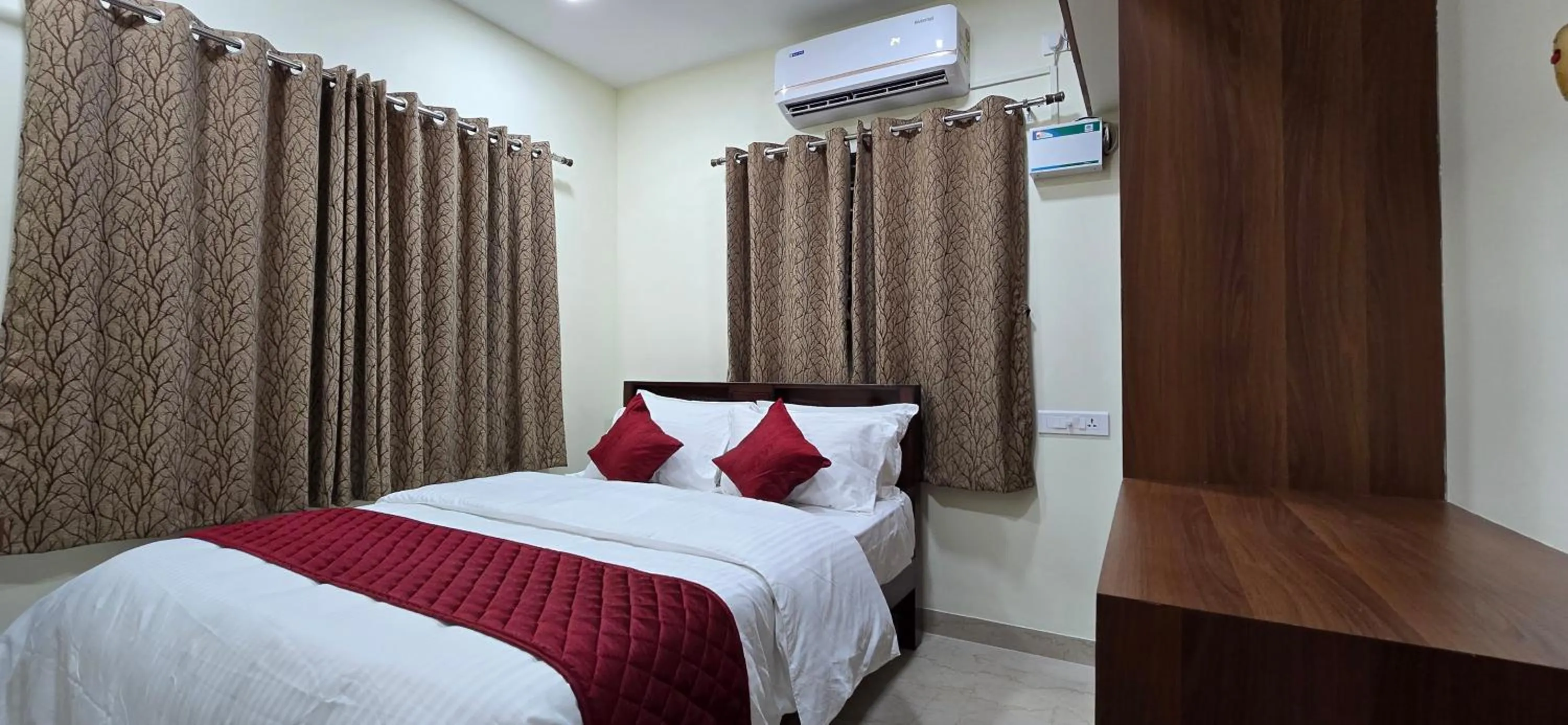 Bed in Hotel NJ RESIDENCY NEAR DLF IT PARK, RMZ SOFTWARE PARK, L&T ECC, CHENNAI TRADE CENTRE & MIOT