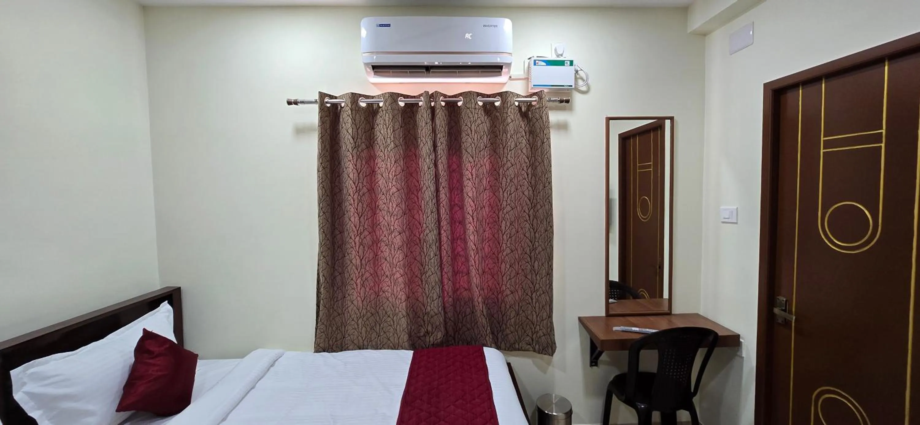 Bed in Hotel NJ RESIDENCY NEAR DLF IT PARK, RMZ SOFTWARE PARK, L&T ECC, CHENNAI TRADE CENTRE & MIOT