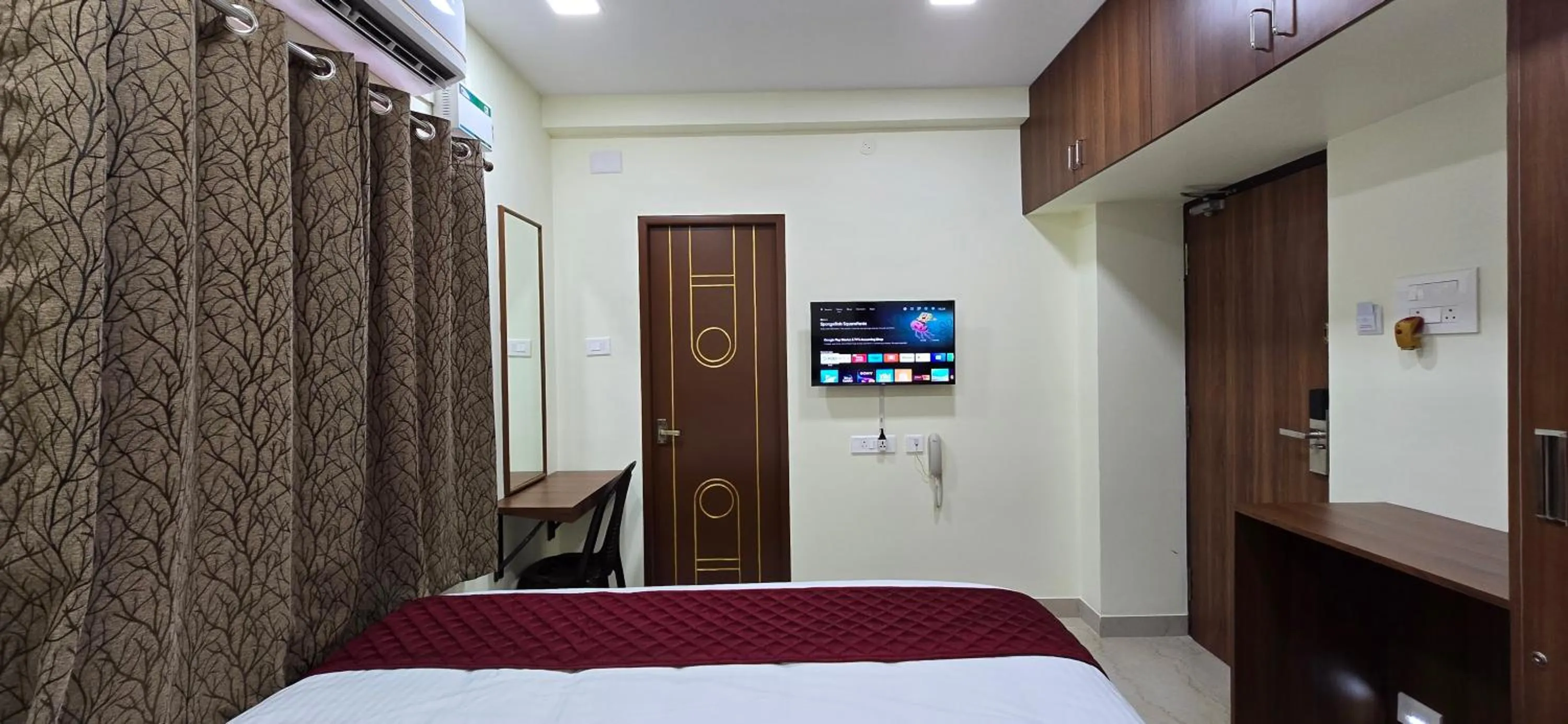 Bed in Hotel NJ RESIDENCY NEAR DLF IT PARK, RMZ SOFTWARE PARK, L&T ECC, CHENNAI TRADE CENTRE & MIOT