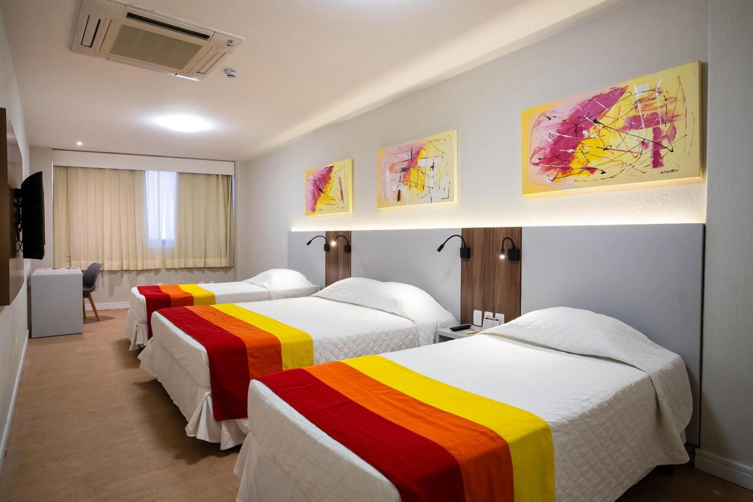 Bedroom, Bed in Hotel Praia Centro