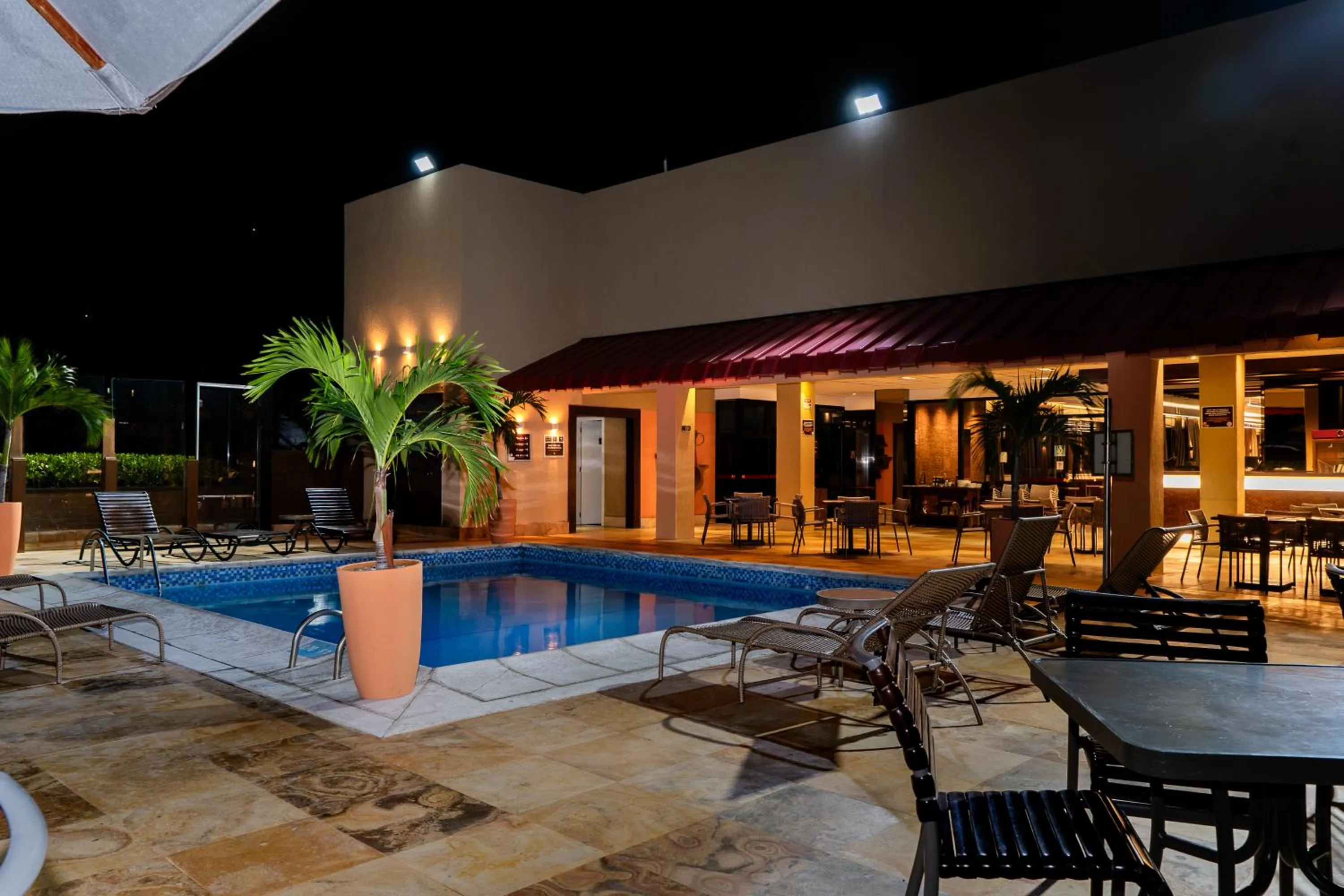 Night in Hotel Praia Centro