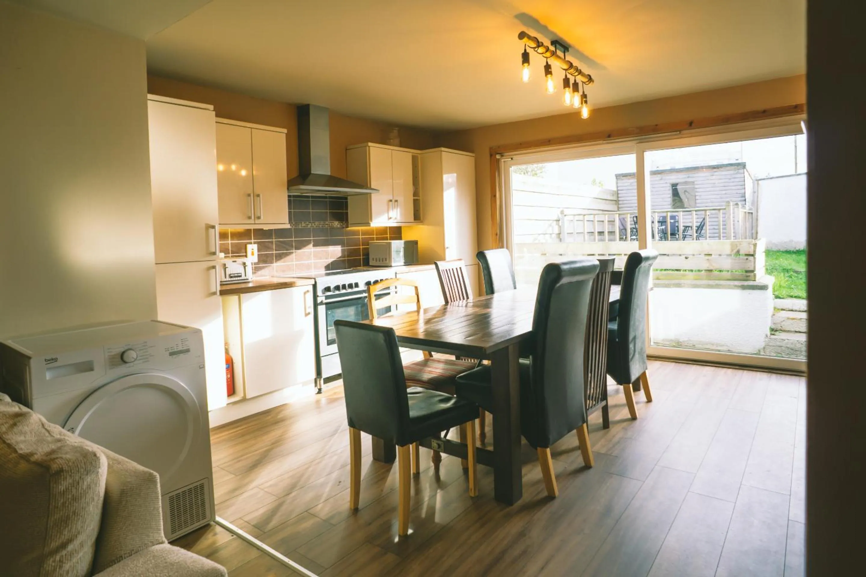 Kitchen or kitchenette in Inverness Holiday House