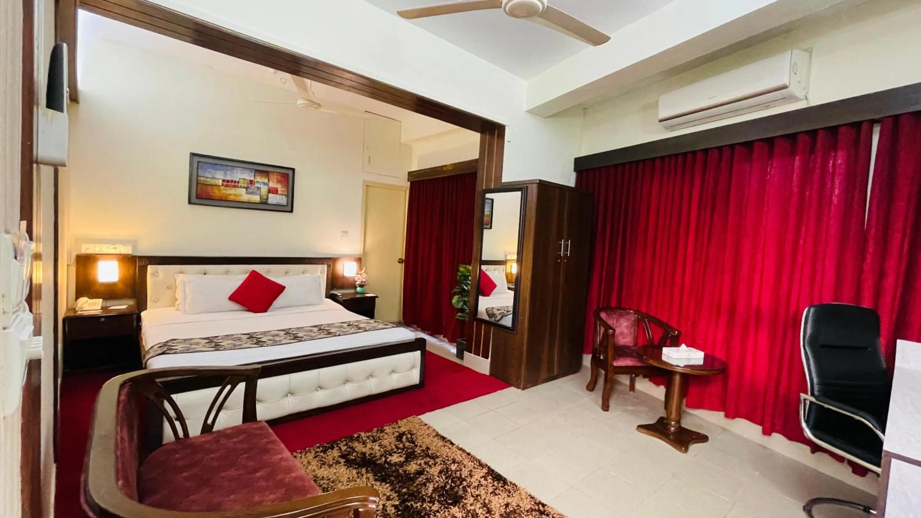 TV and multimedia in Circle Inn