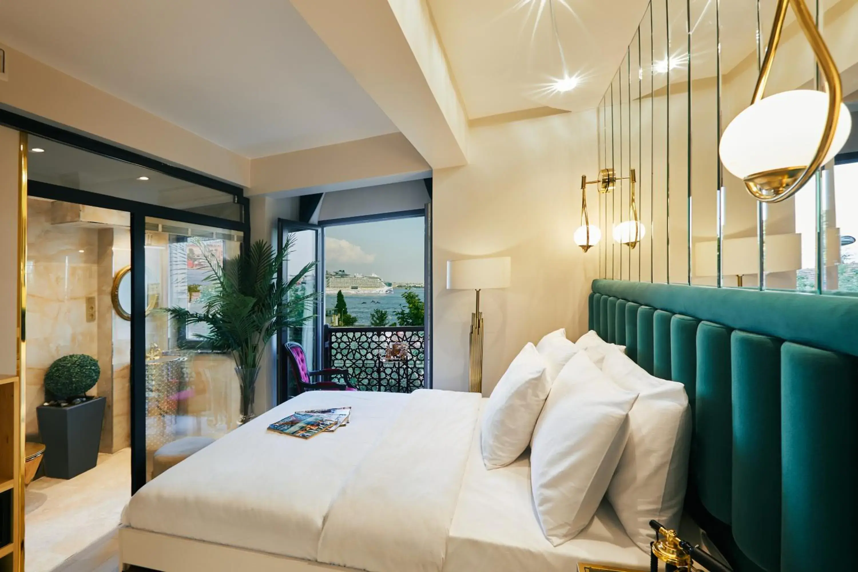King Room with Sea View in Mitspark King Room with Sea View in Mitspark