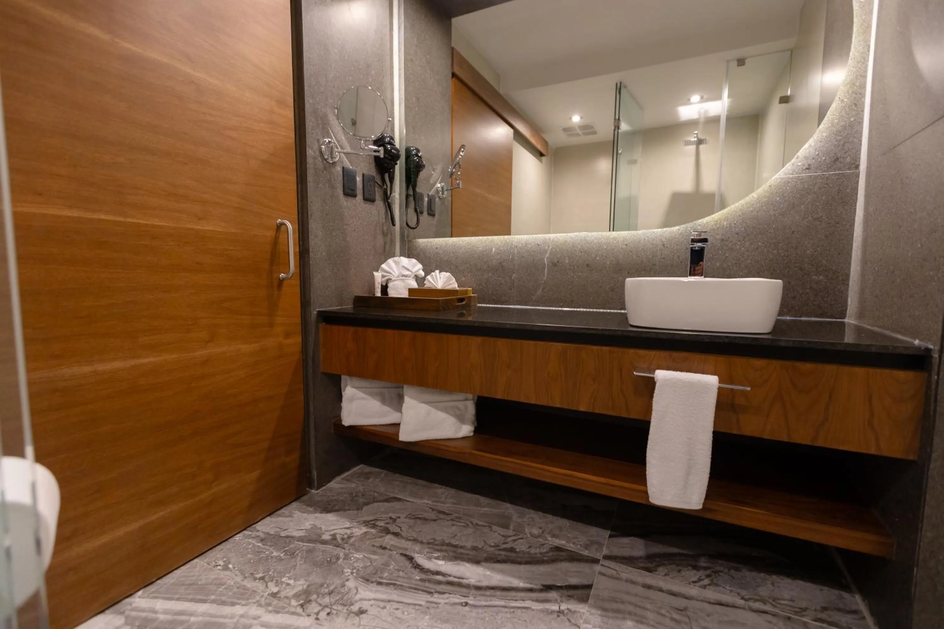 Bathroom in Hotel Noite Business Class