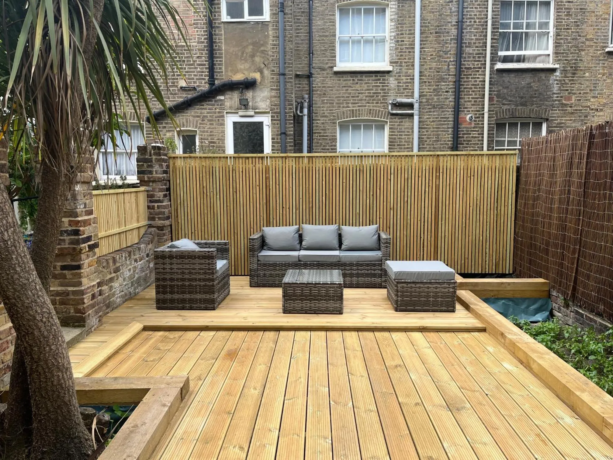 Garden in Swinton Hotel