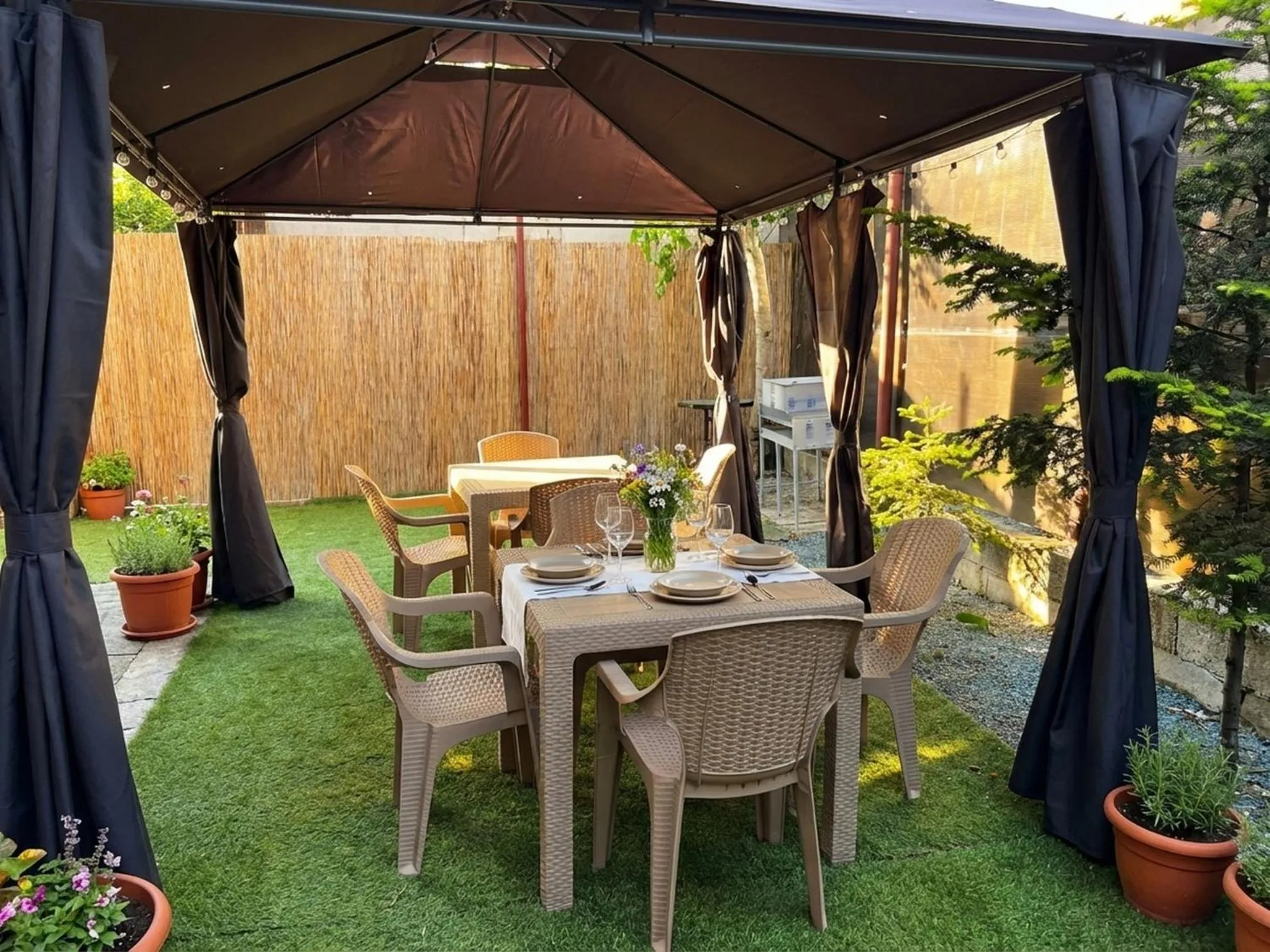 Serenity Apartments and Studios