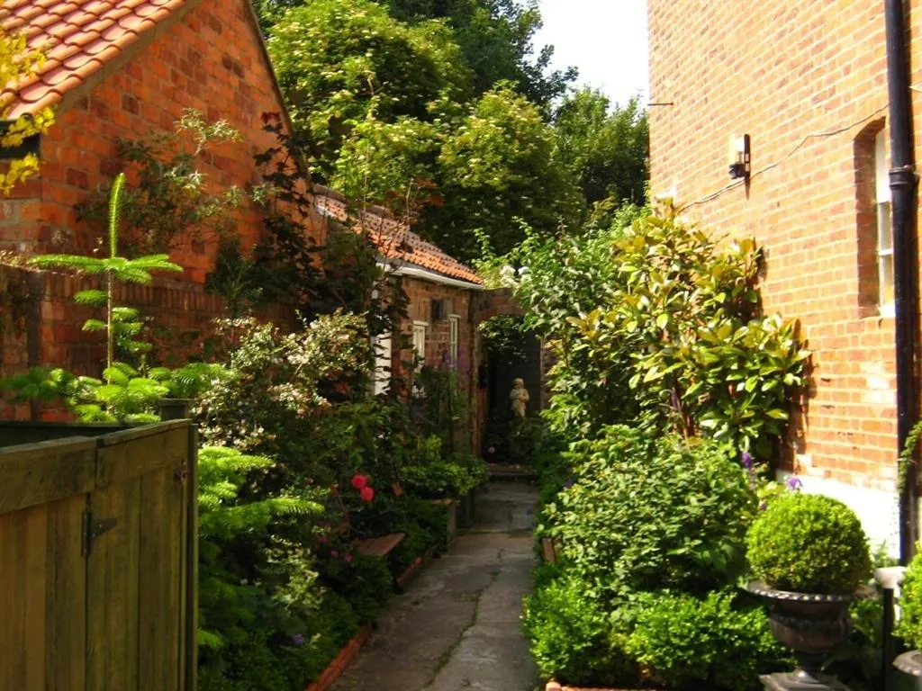 Property building in Beverley Guesthouse