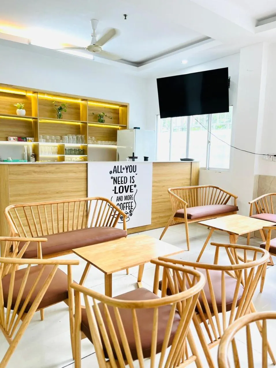 Restaurant/places to eat in Hotel Nguyen Anh 2