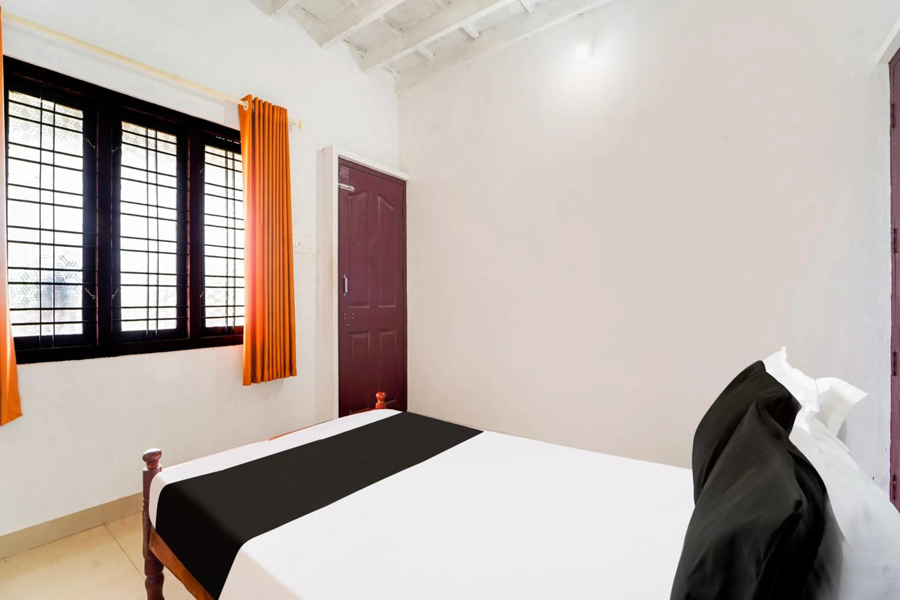 Bedroom, Bed in Hotel O Sree Badra Lodge