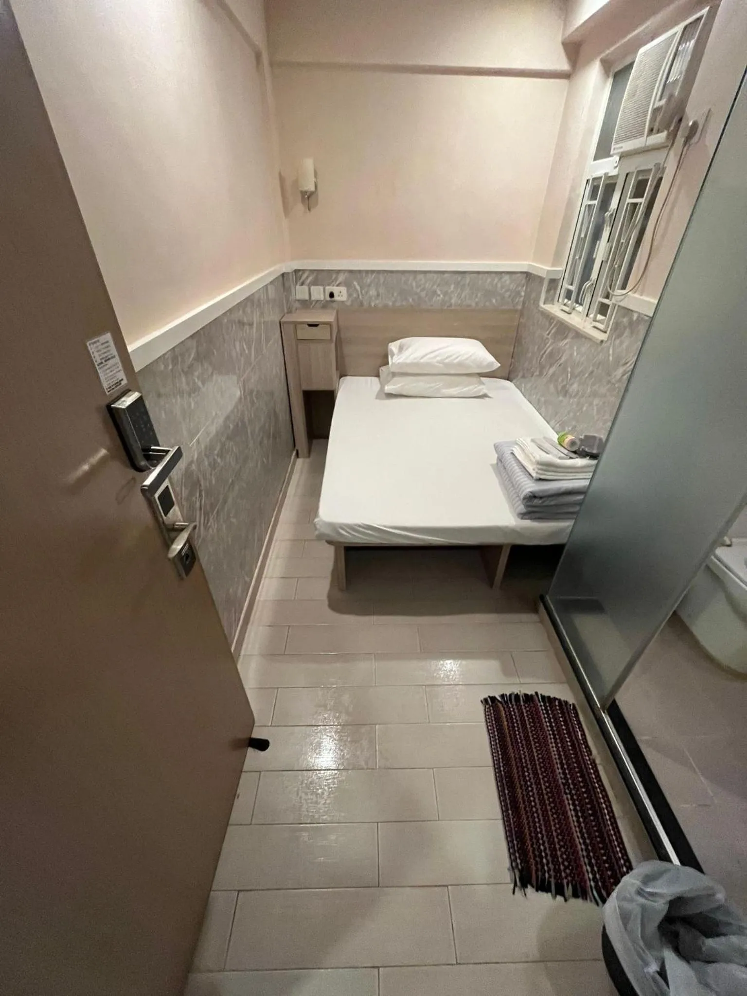 Bed in USA Hostel HONG KONG