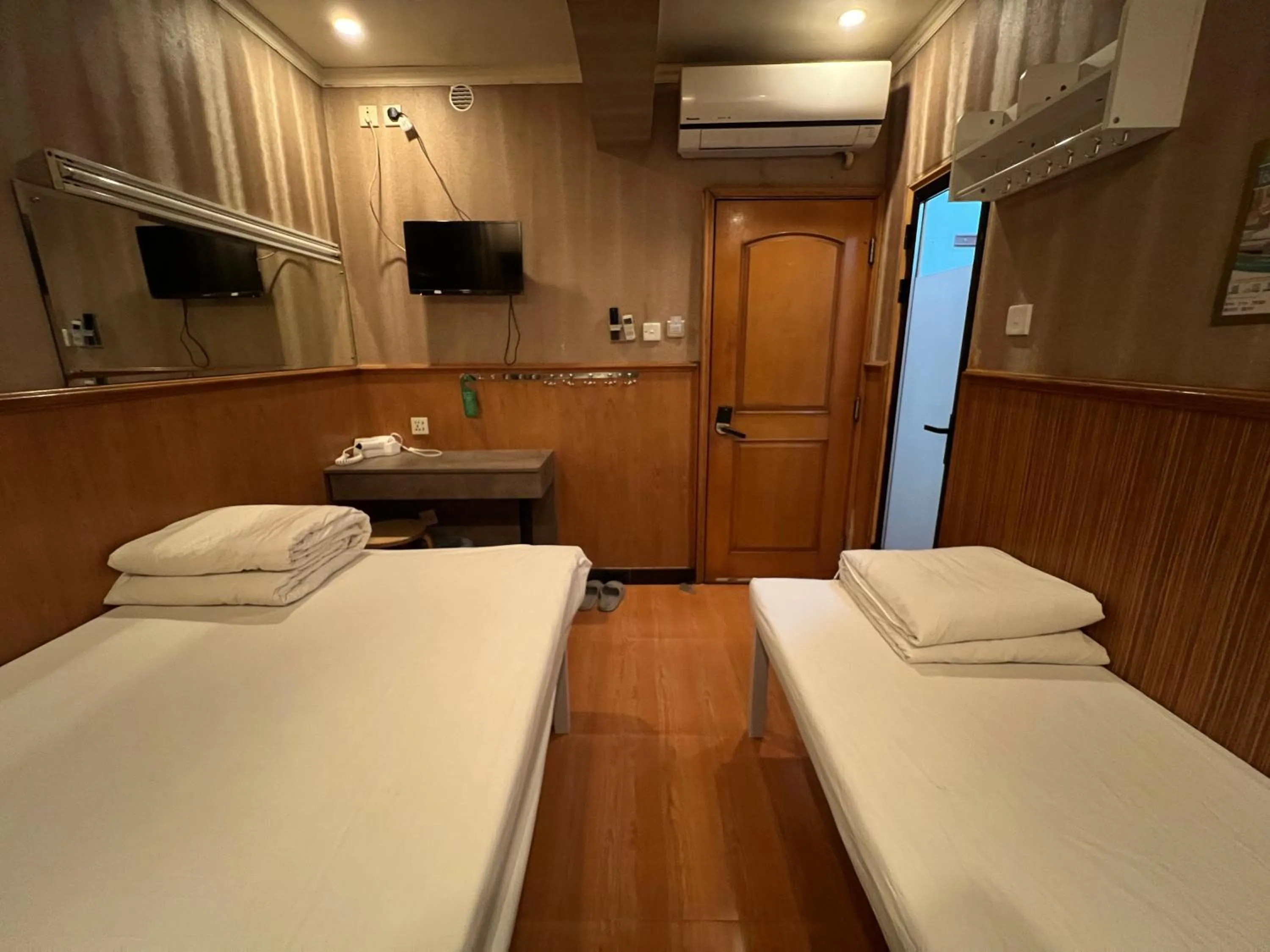 Bed in USA Hostel HONG KONG