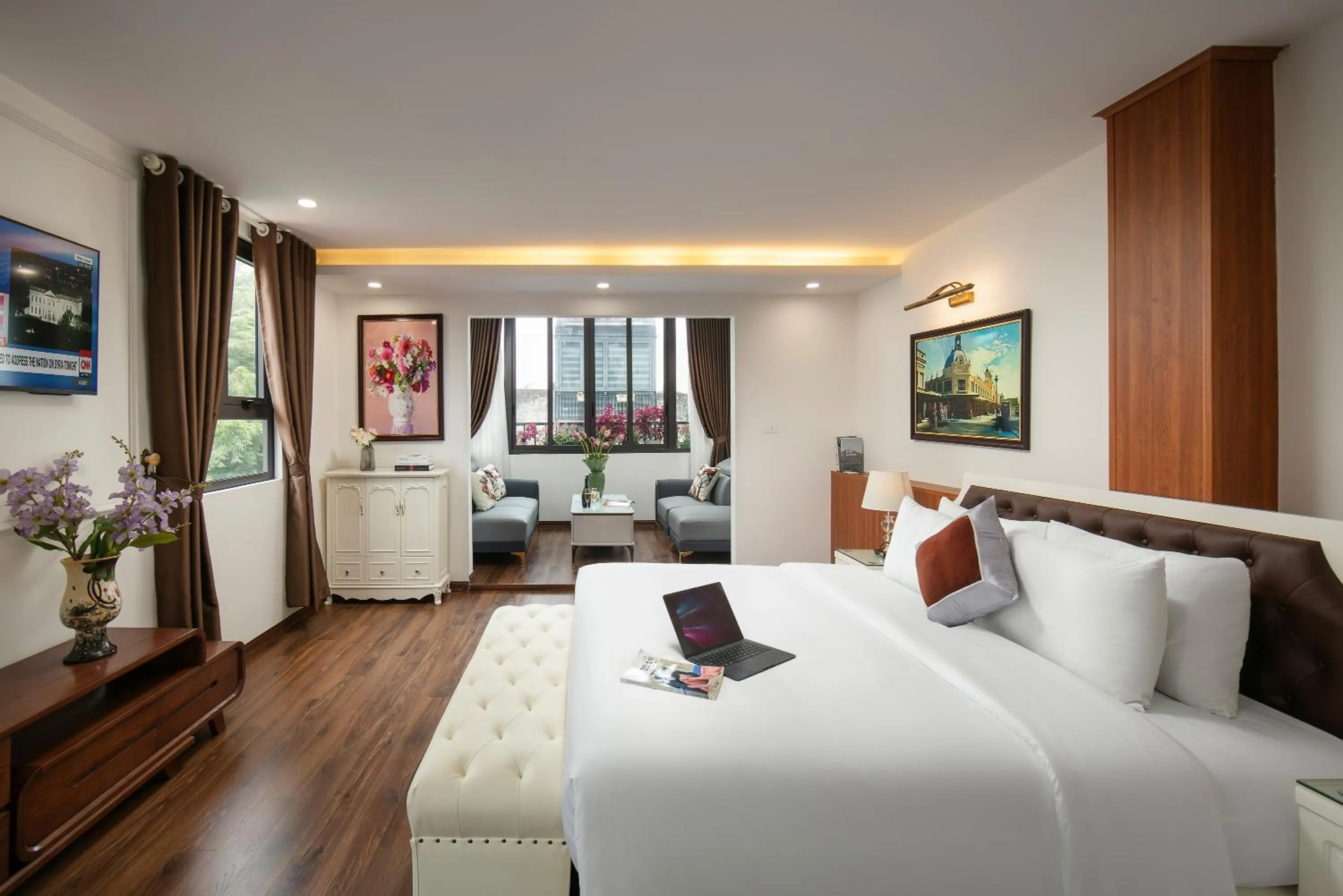 Bed in TrangTrang Luxury Hotel