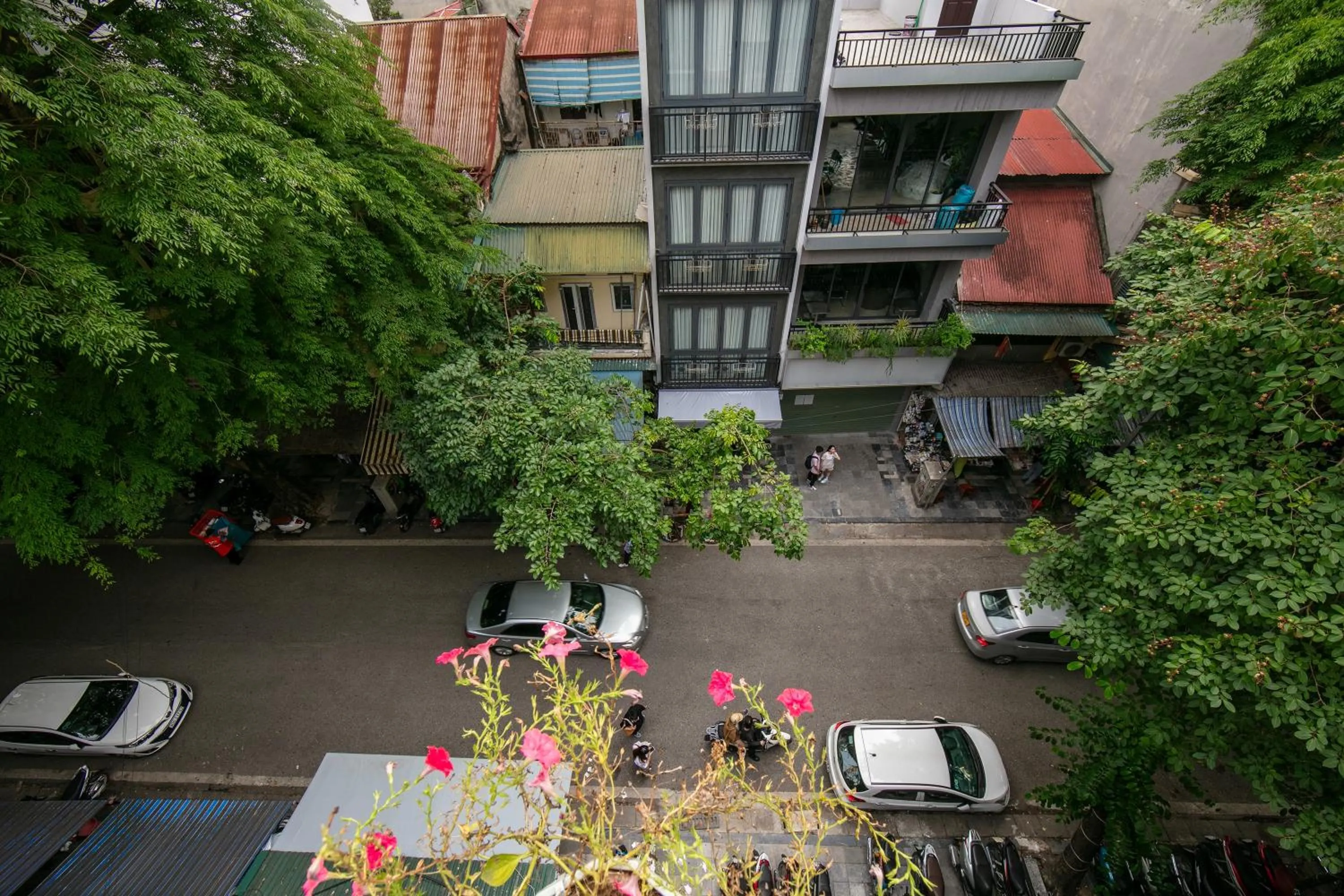 Day in TrangTrang Luxury Hotel