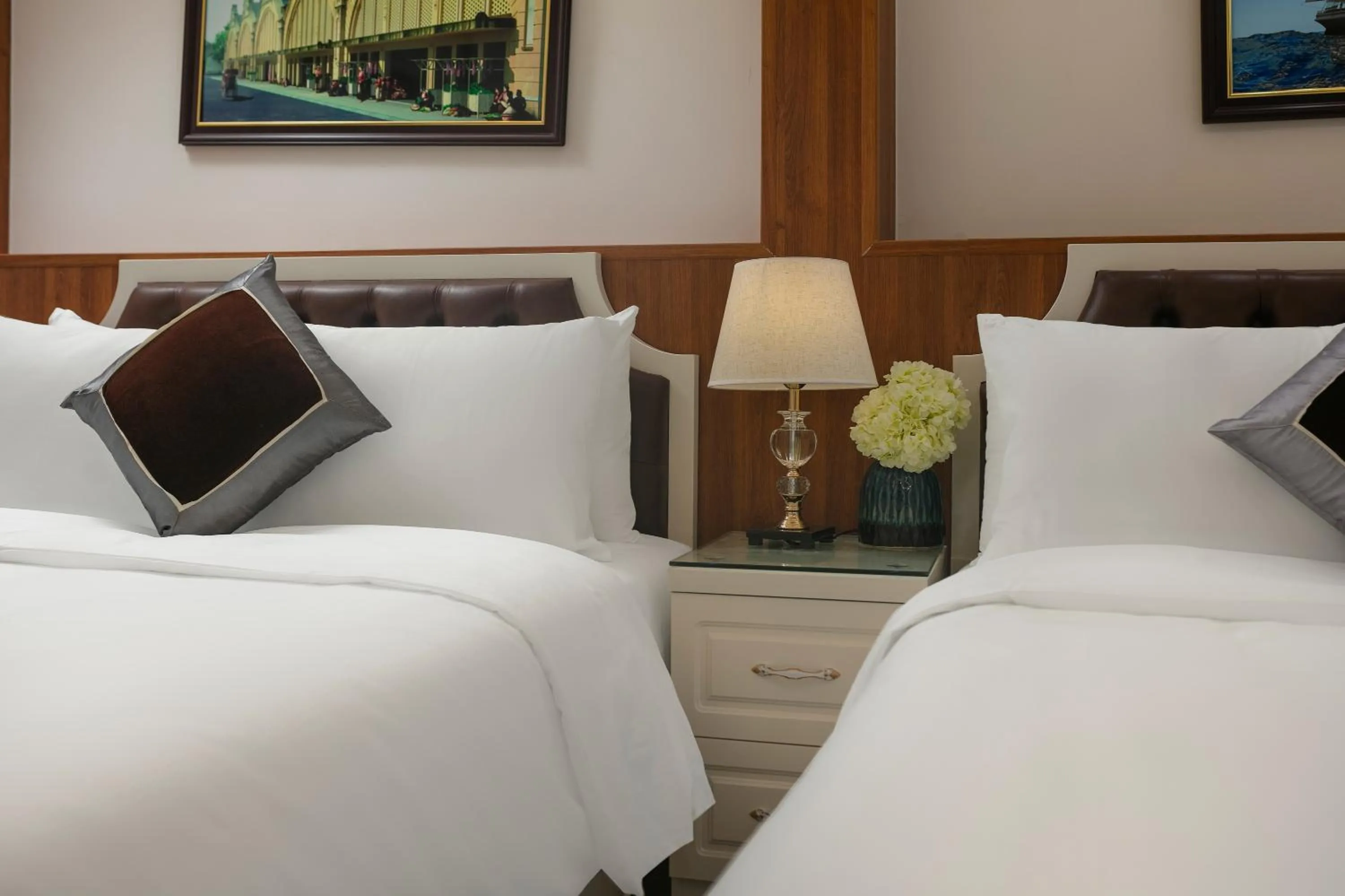 Bed in TrangTrang Luxury Hotel