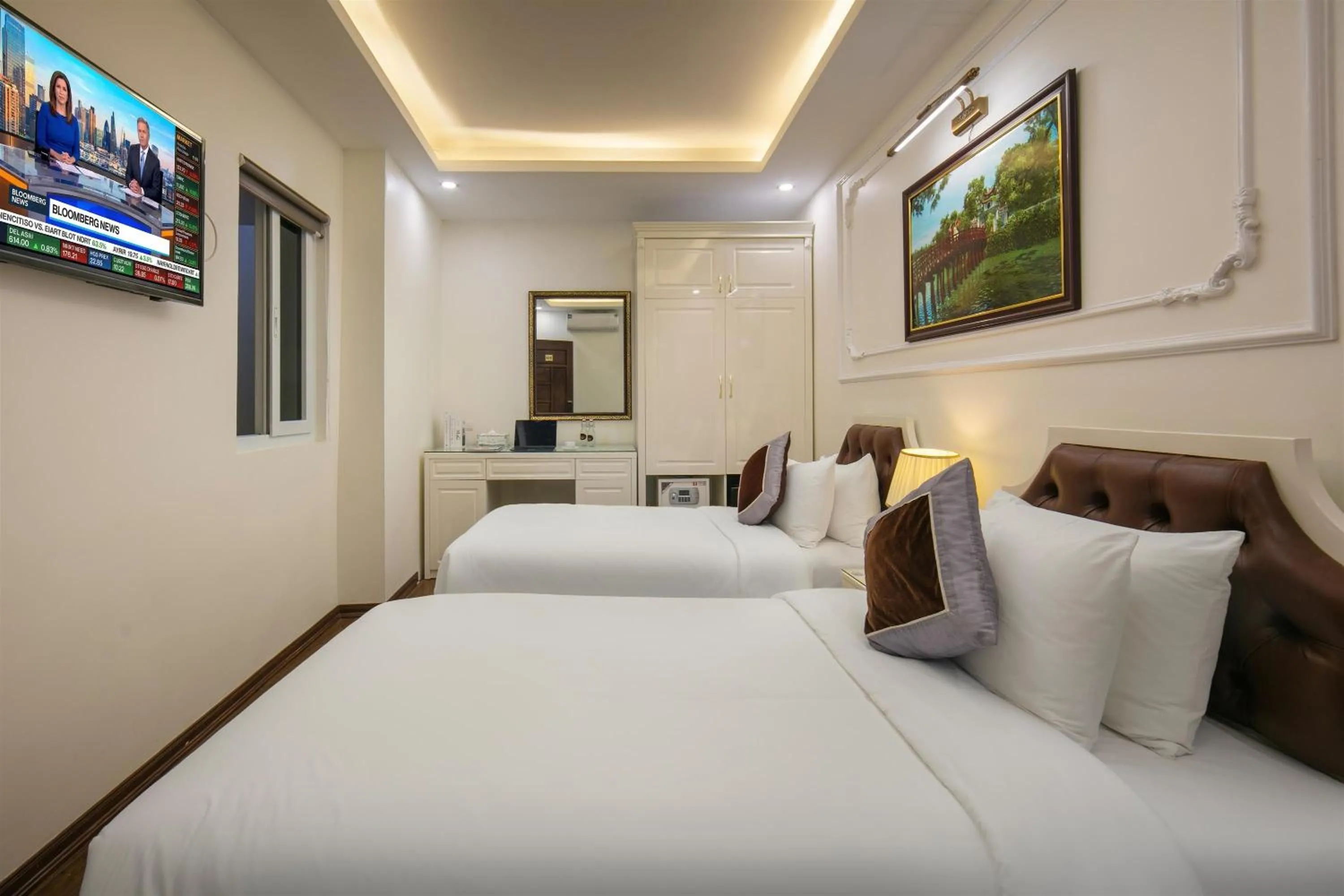 Bed in TrangTrang Luxury Hotel