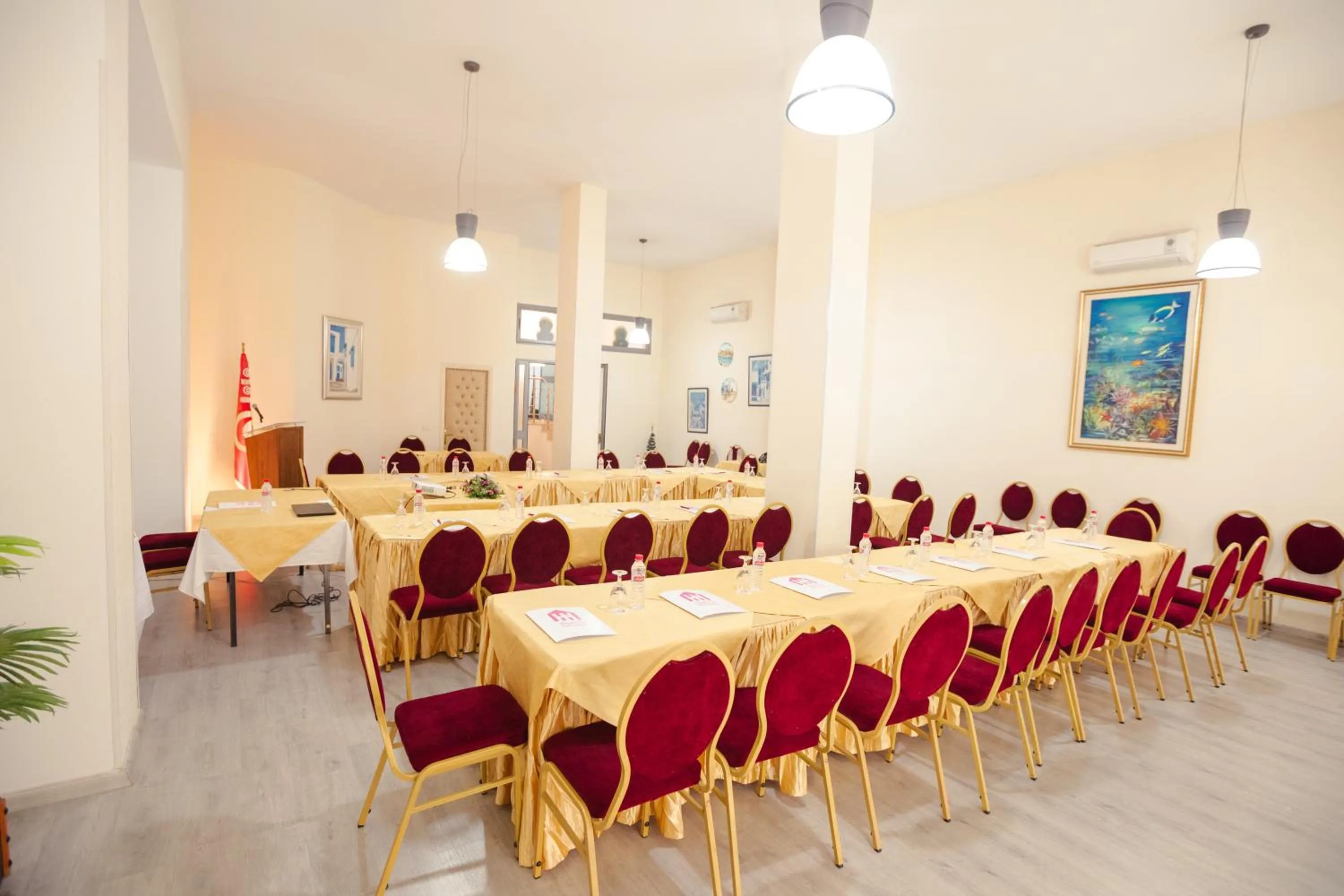 Banquet/Function facilities in Le National
