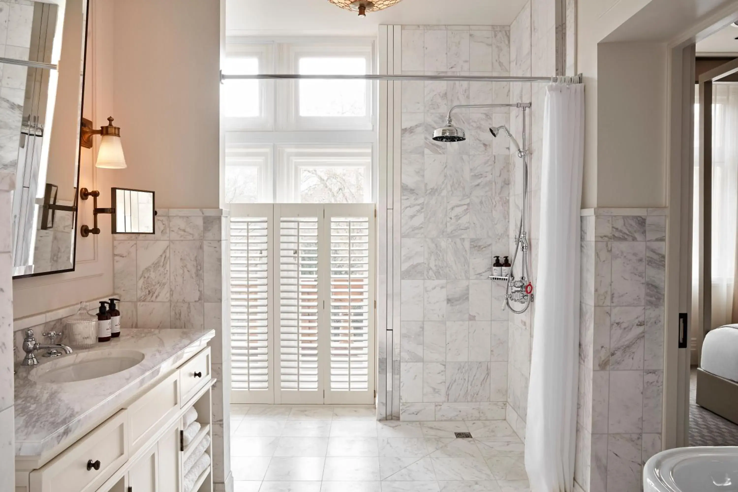 Bathroom in Kimpton Fitzroy London by IHG Bathroom in Kimpton Fitzroy London by IHG