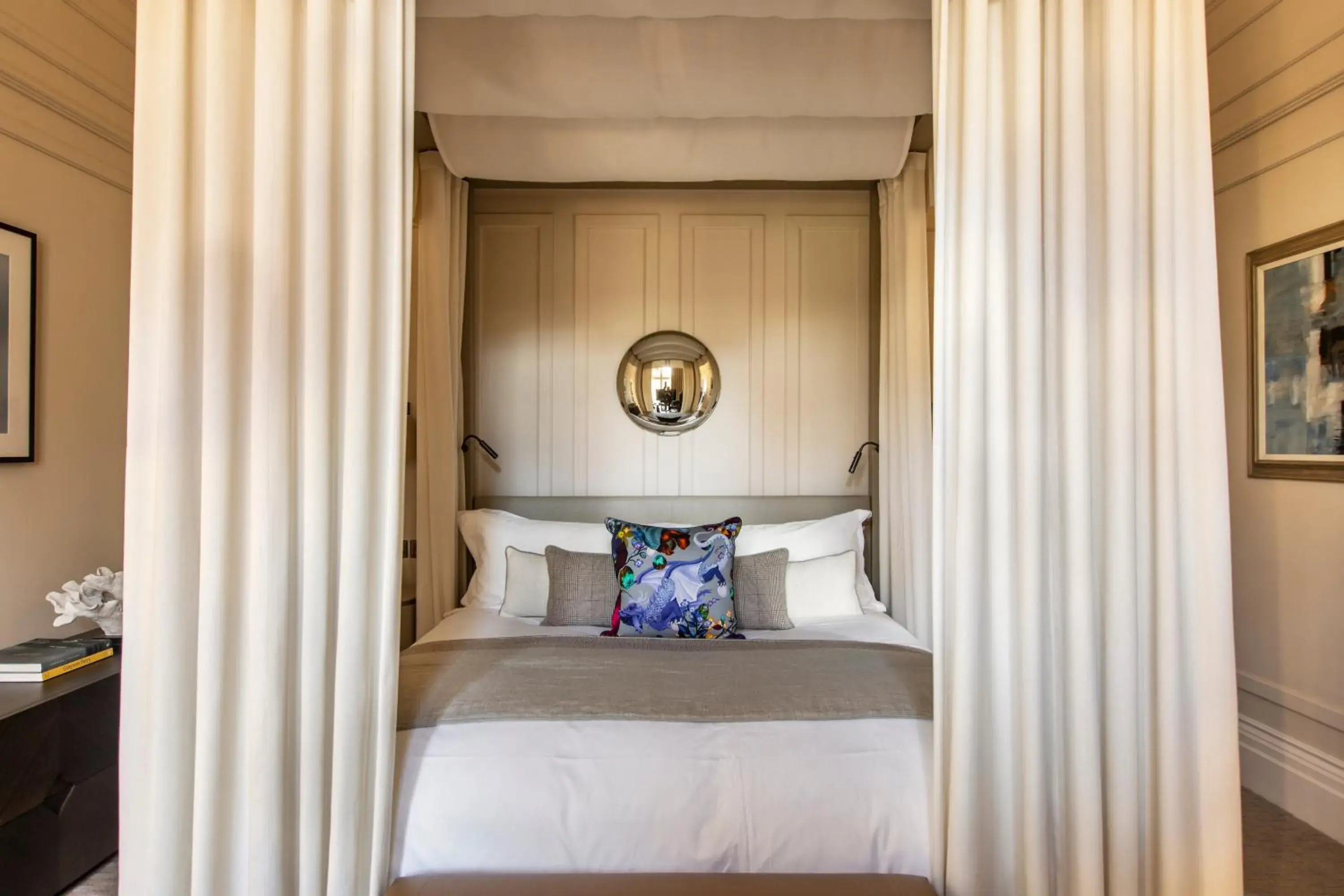 Bedroom, Bed in Kimpton Fitzroy London by IHG Bedroom, Bed in Kimpton Fitzroy London by IHG