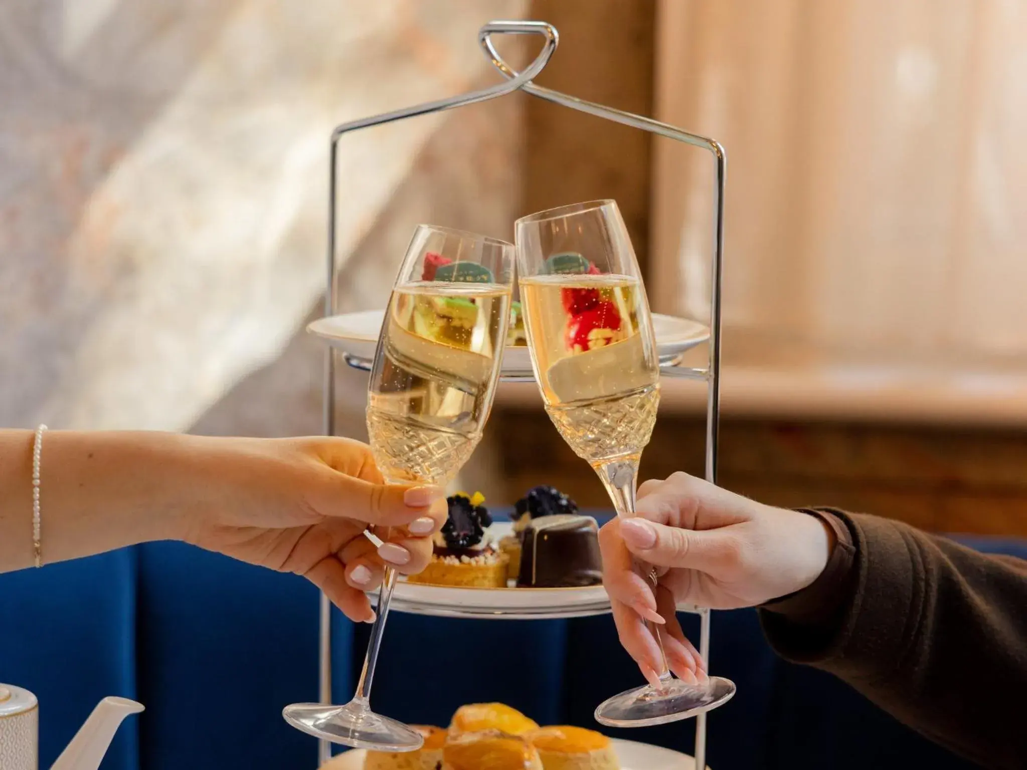 Restaurant/places to eat in Kimpton Fitzroy London by IHG Restaurant/places to eat in Kimpton Fitzroy London by IHG