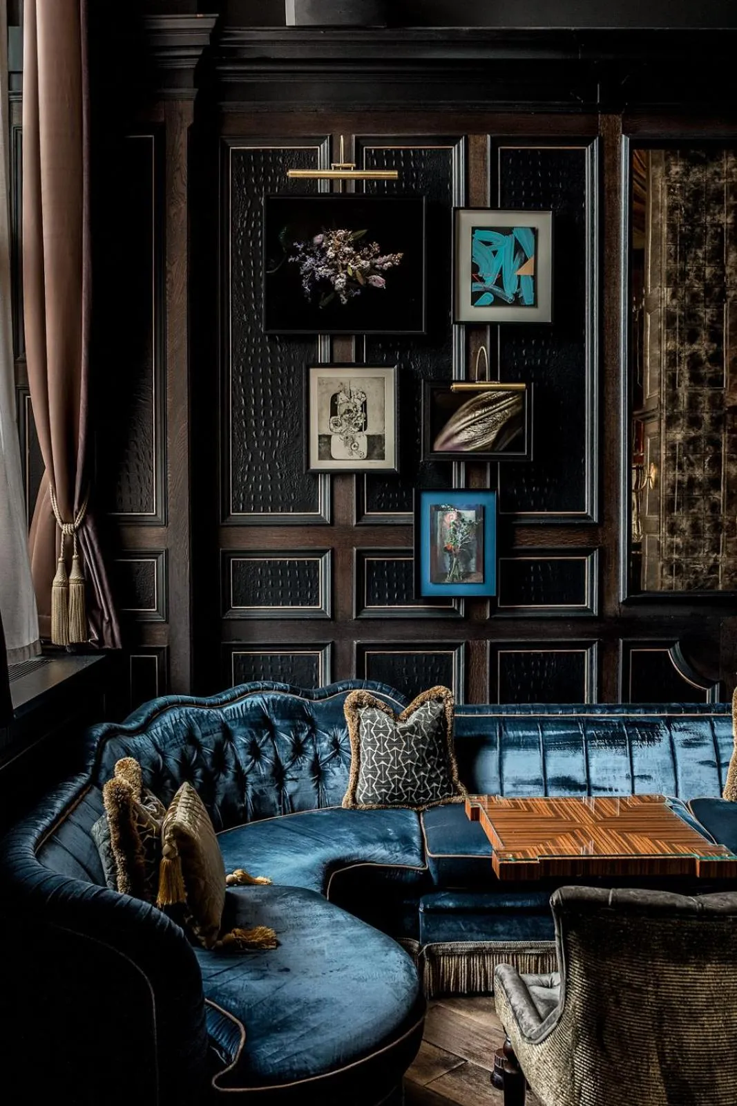 Lounge or bar in Kimpton Fitzroy London by IHG