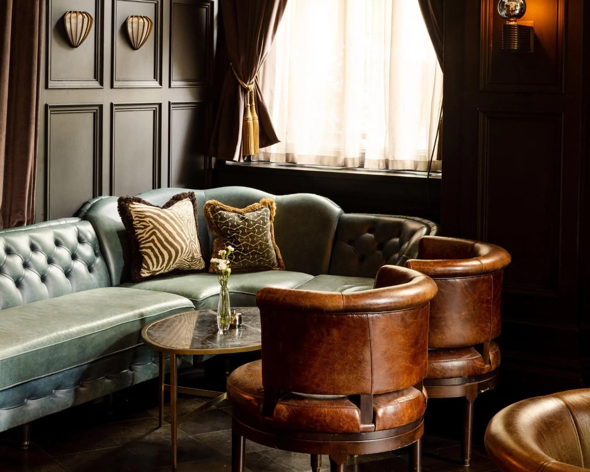 Lounge or bar in Kimpton Fitzroy London by IHG