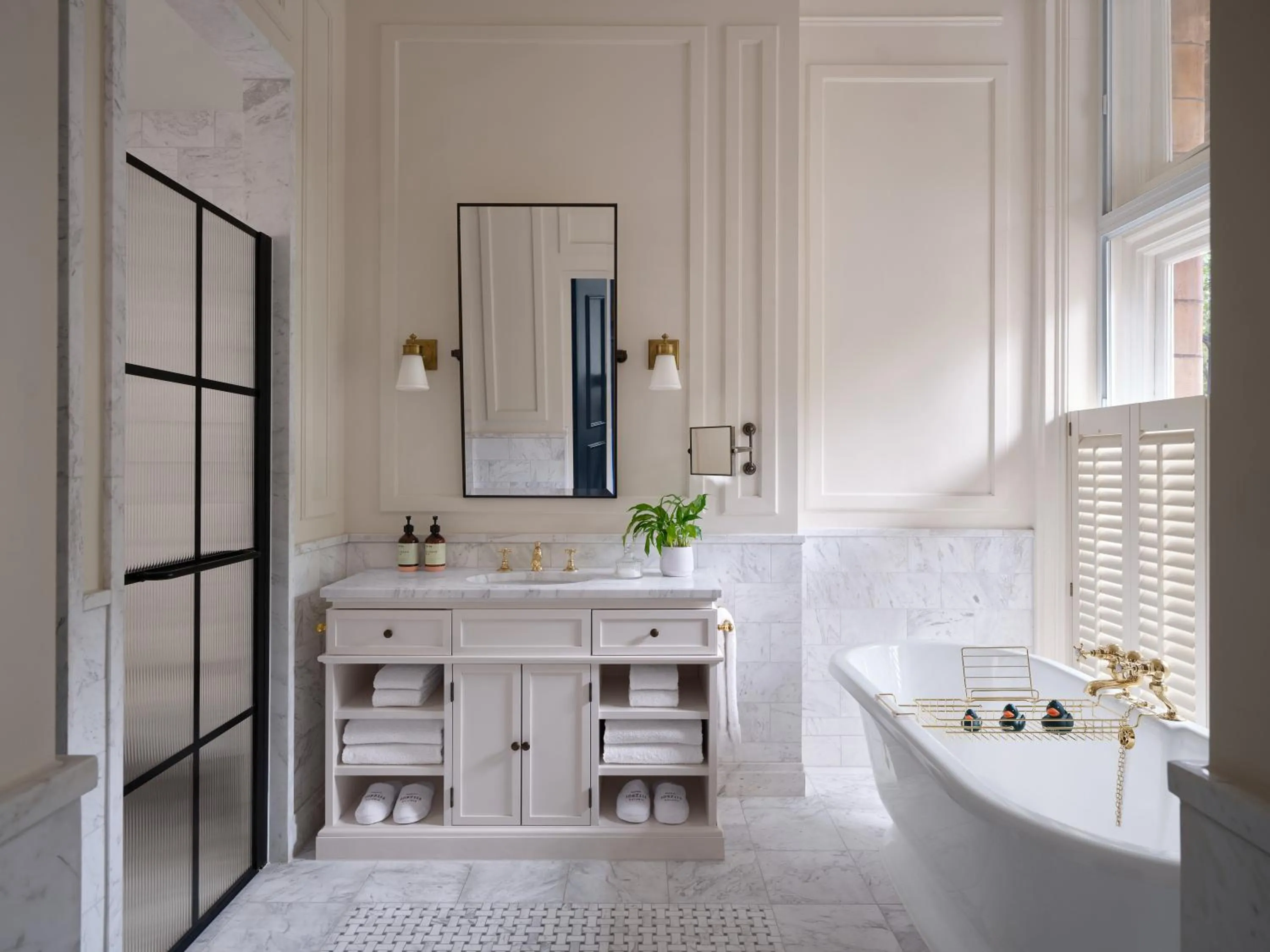 Bathroom in Kimpton Fitzroy London by IHG