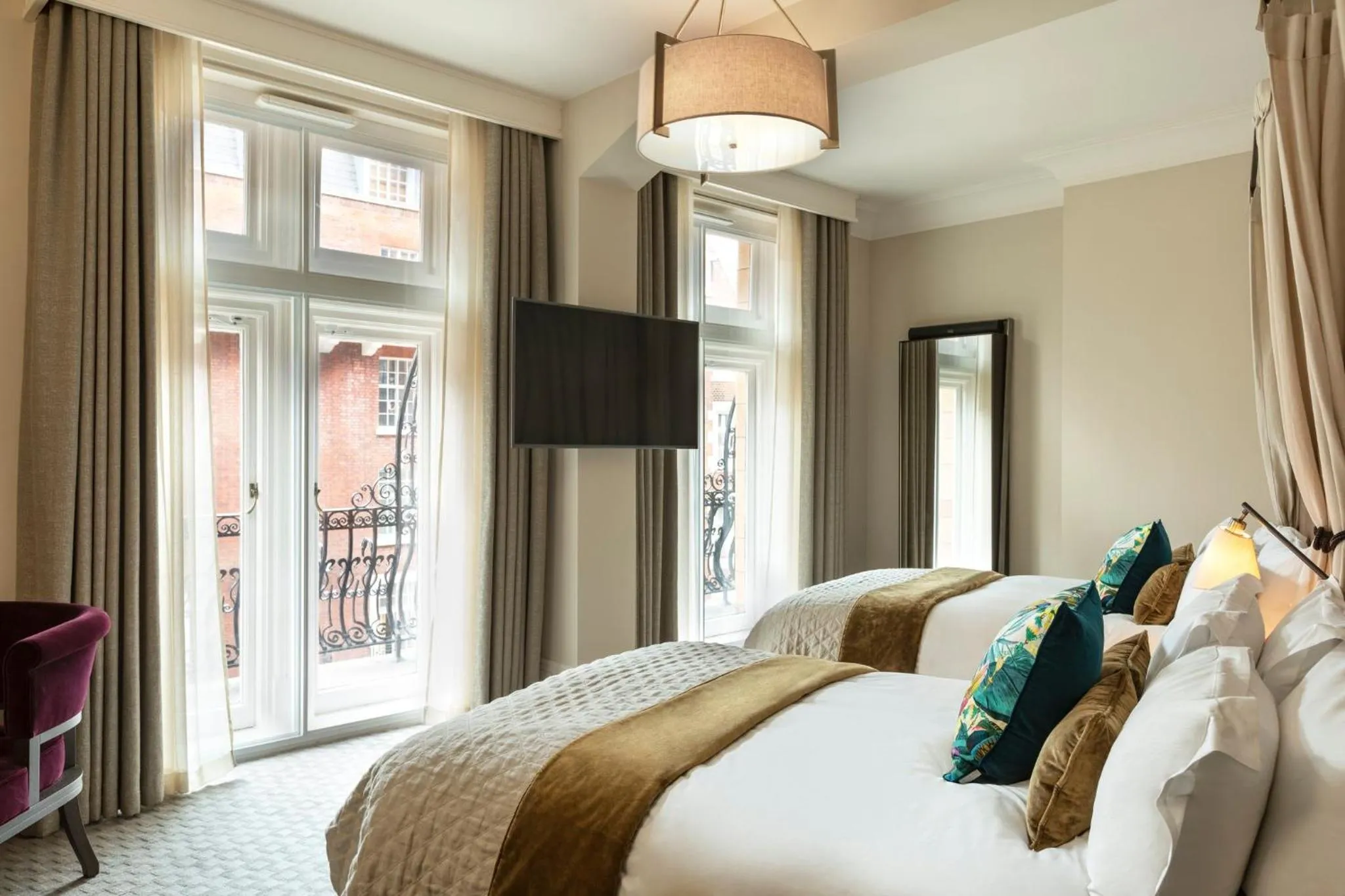 Photo of the whole room, Bed in Kimpton Fitzroy London by IHG