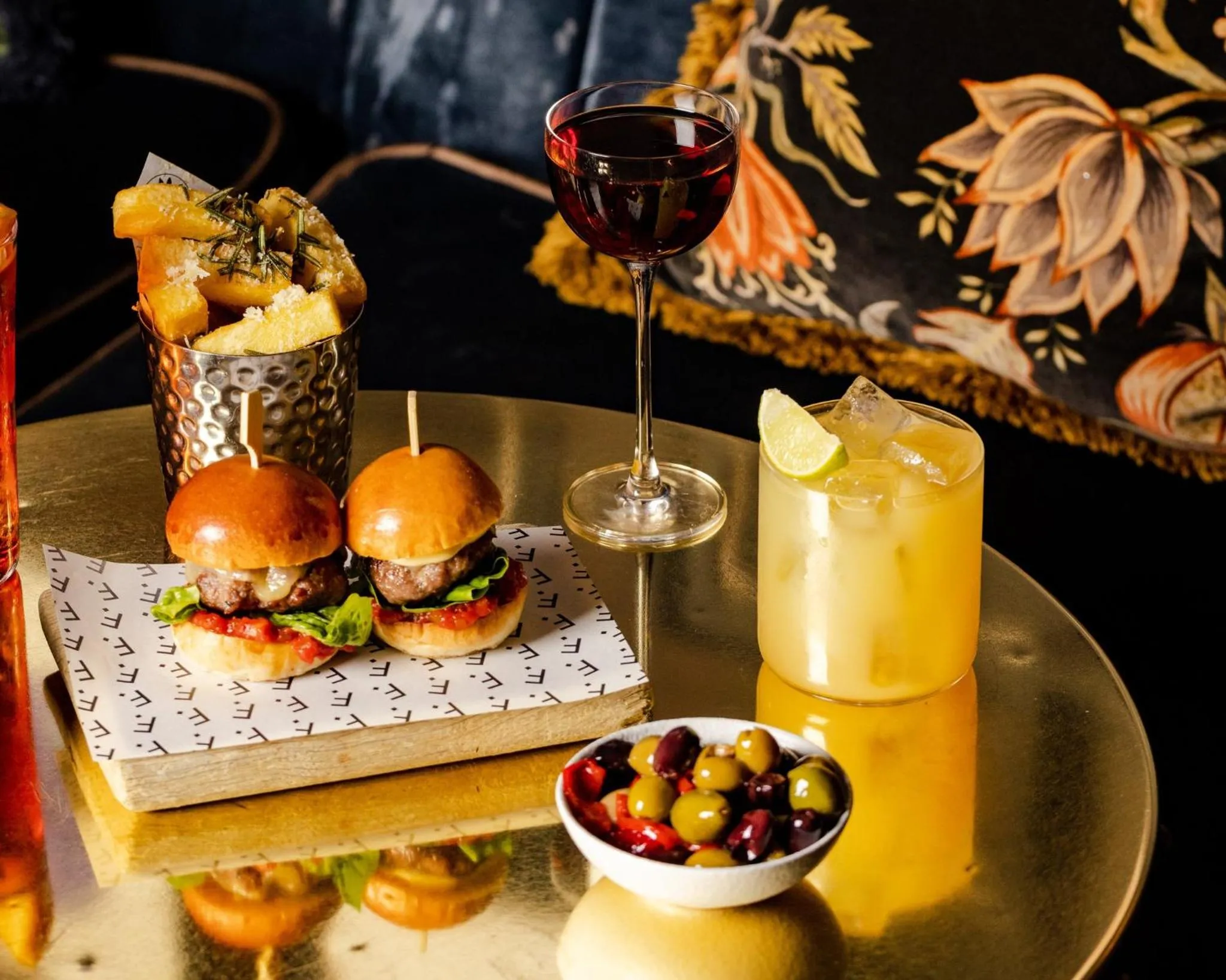 Lounge or bar in Kimpton Fitzroy London by IHG