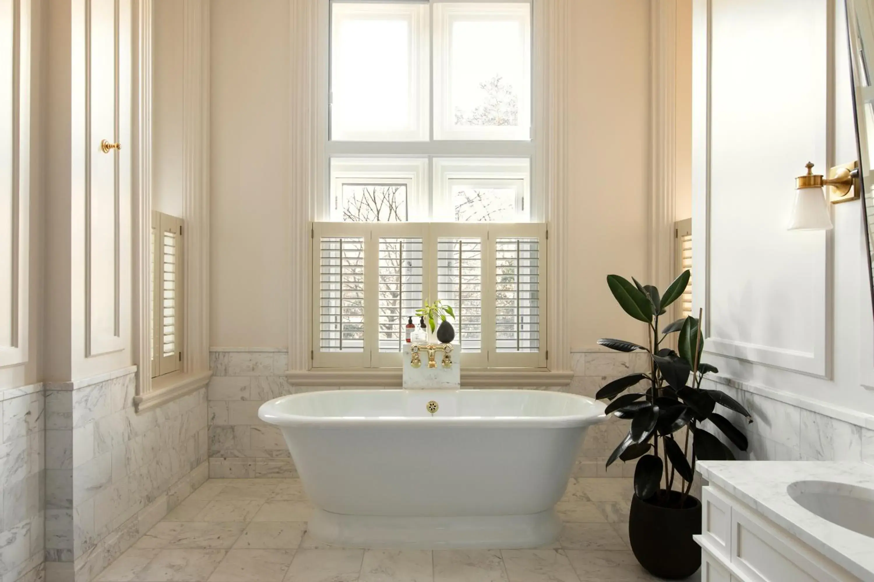 Bathroom in Kimpton Fitzroy London by IHG Bathroom in Kimpton Fitzroy London by IHG