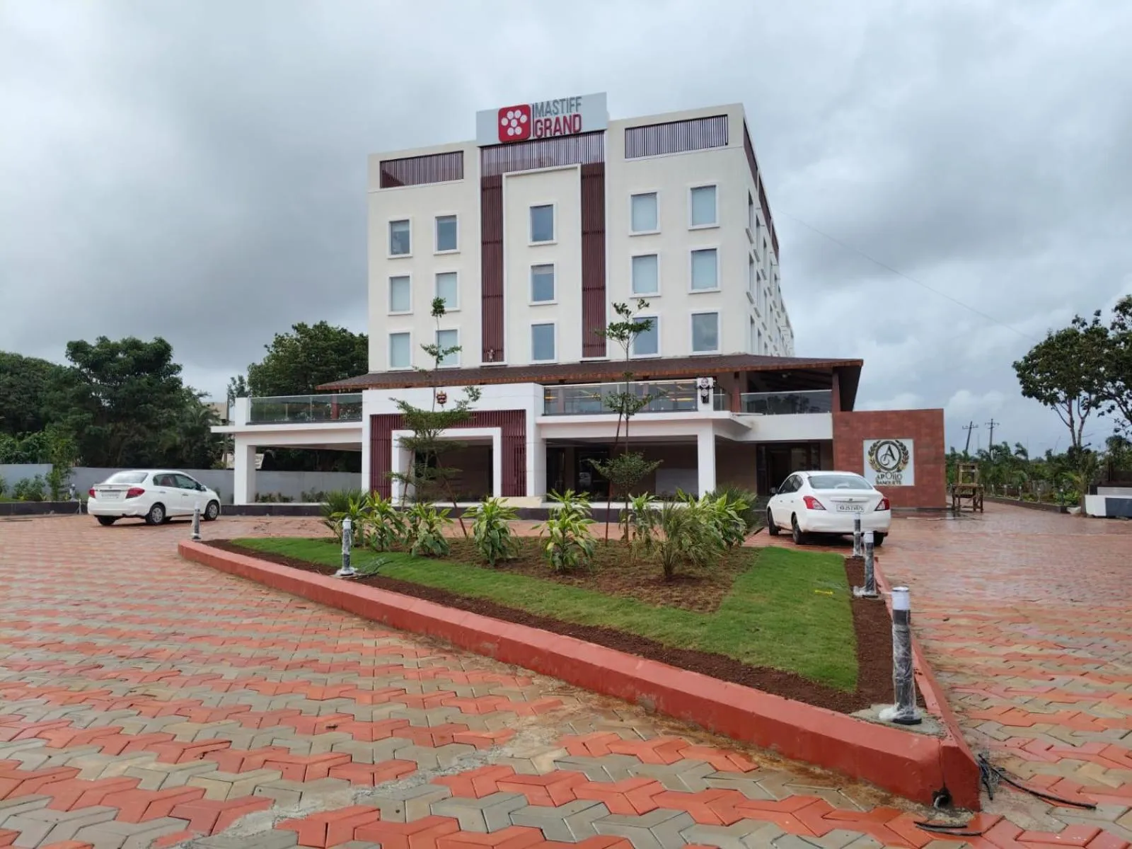 Facade/entrance in Mastiff Grand Dharwad