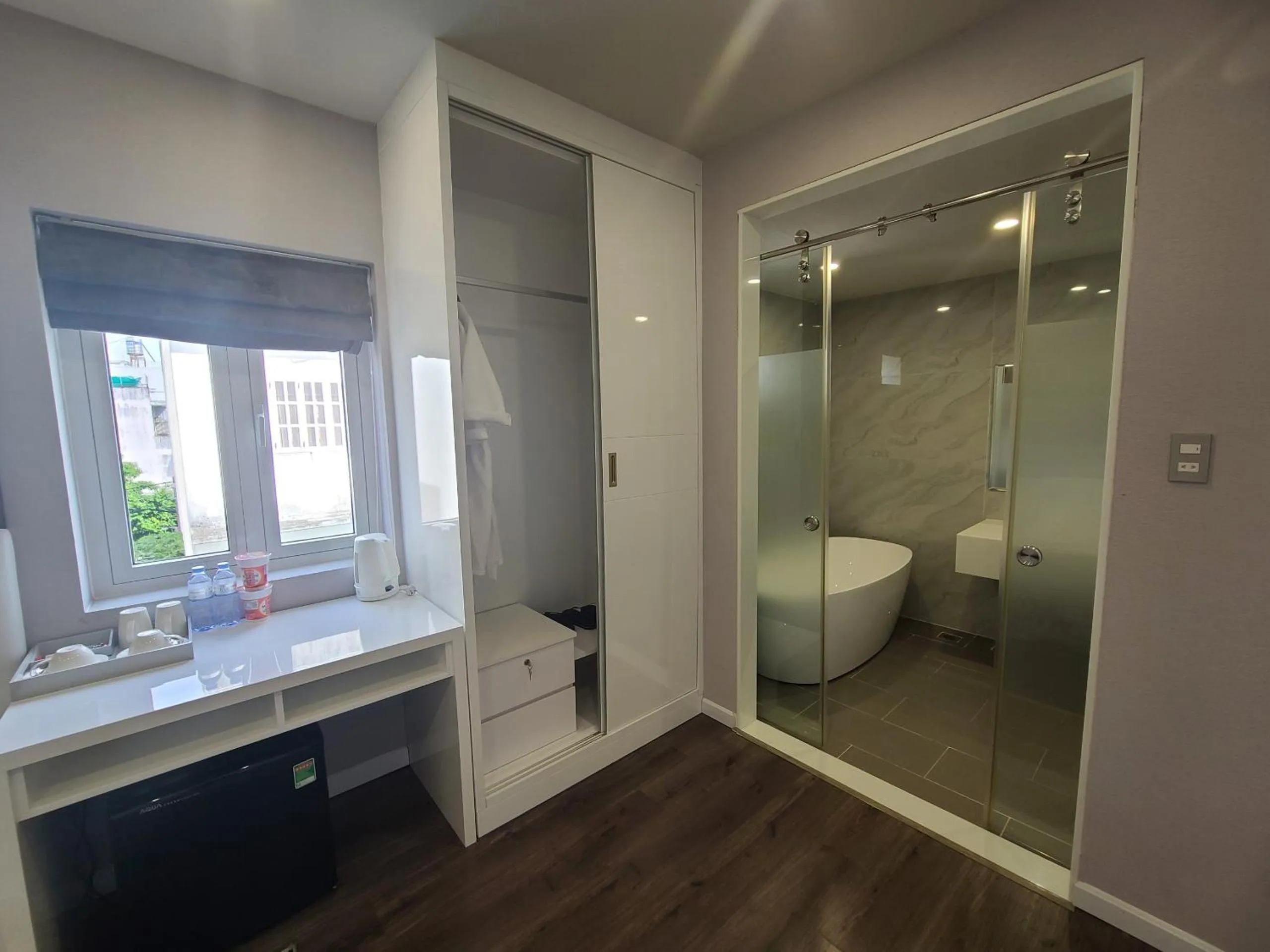 Bathroom in The Moon Hotel 3