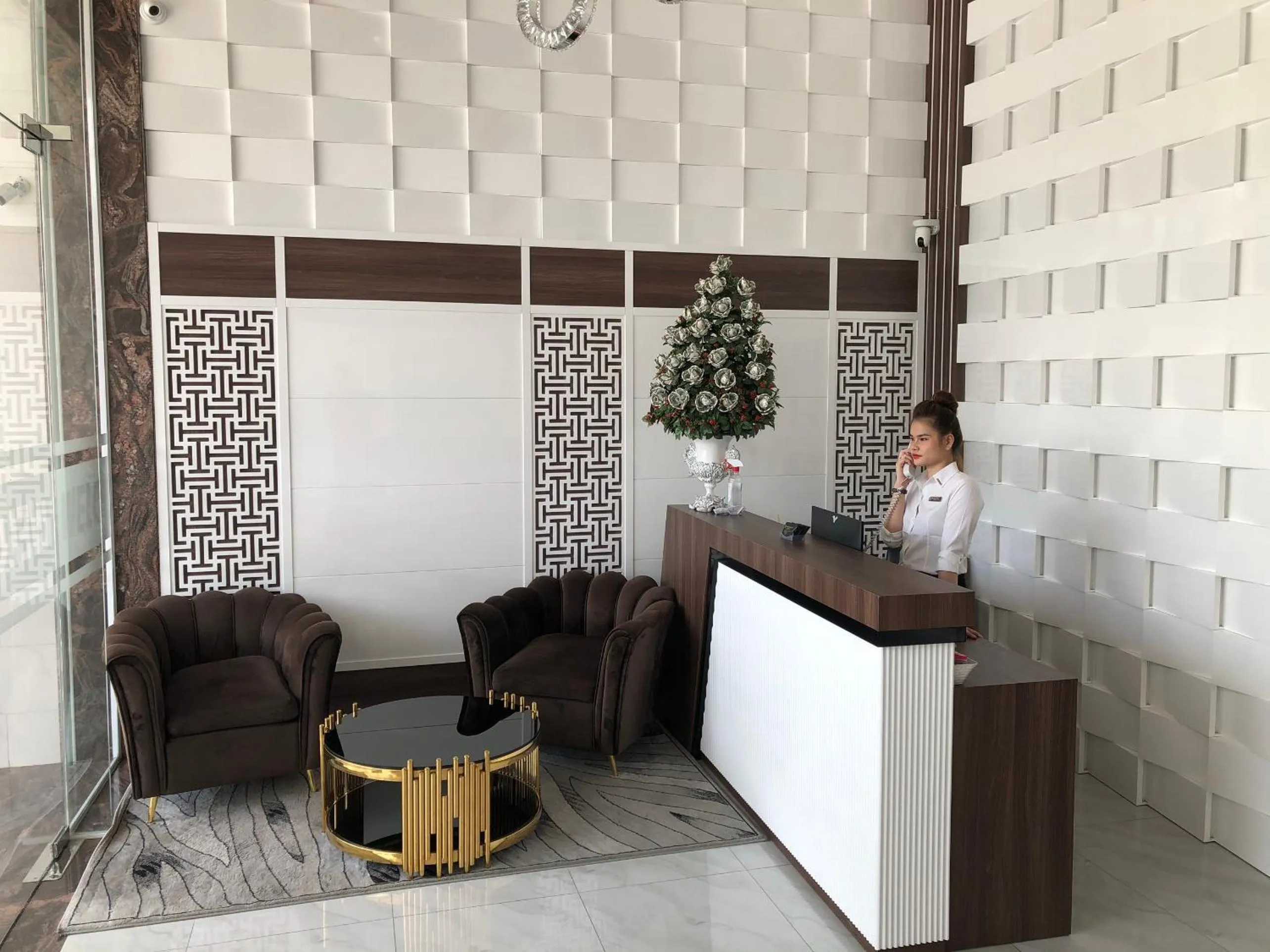 Property building in The Moon Hotel 3