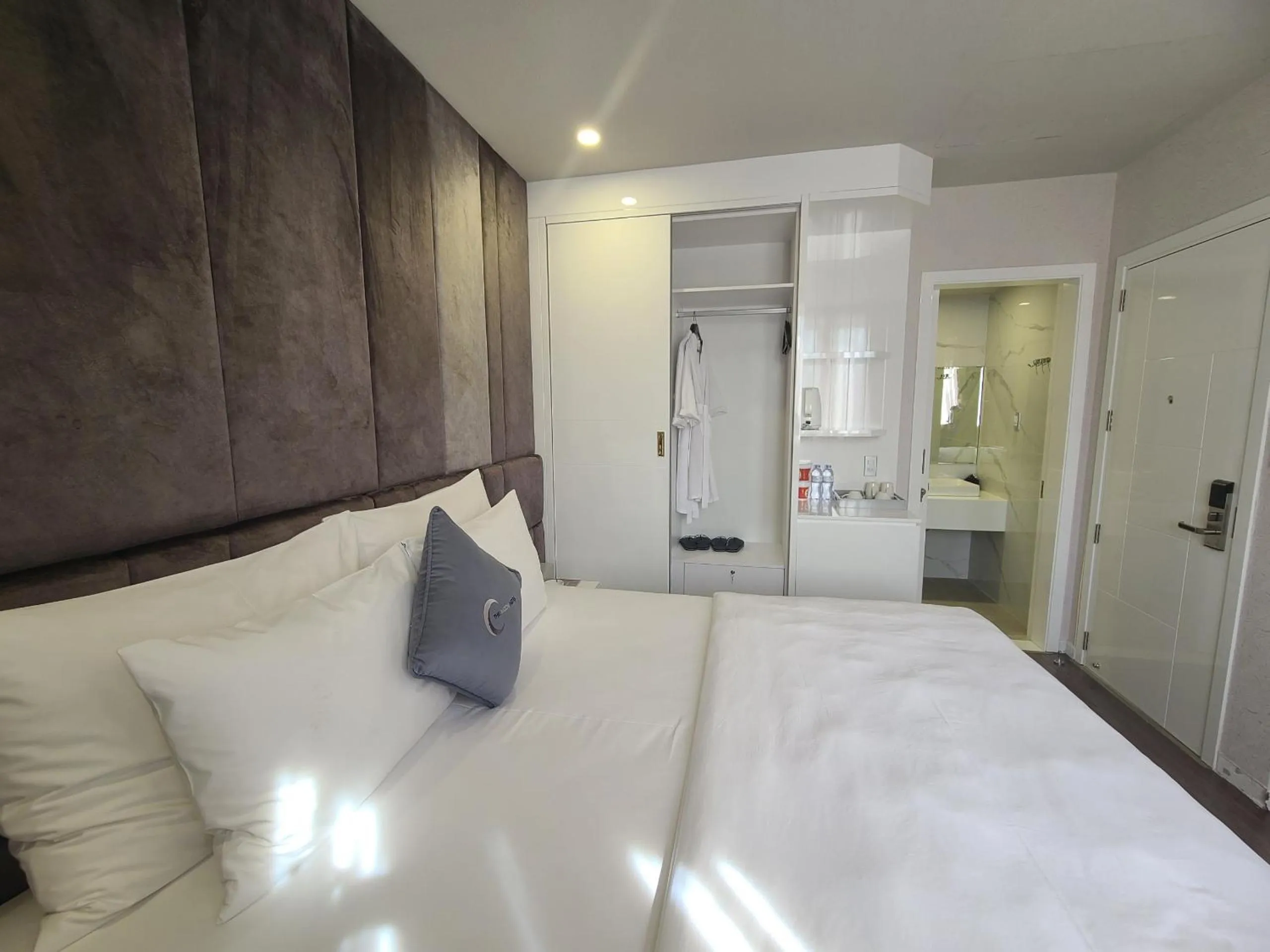 Photo of the whole room in The Moon Hotel 3