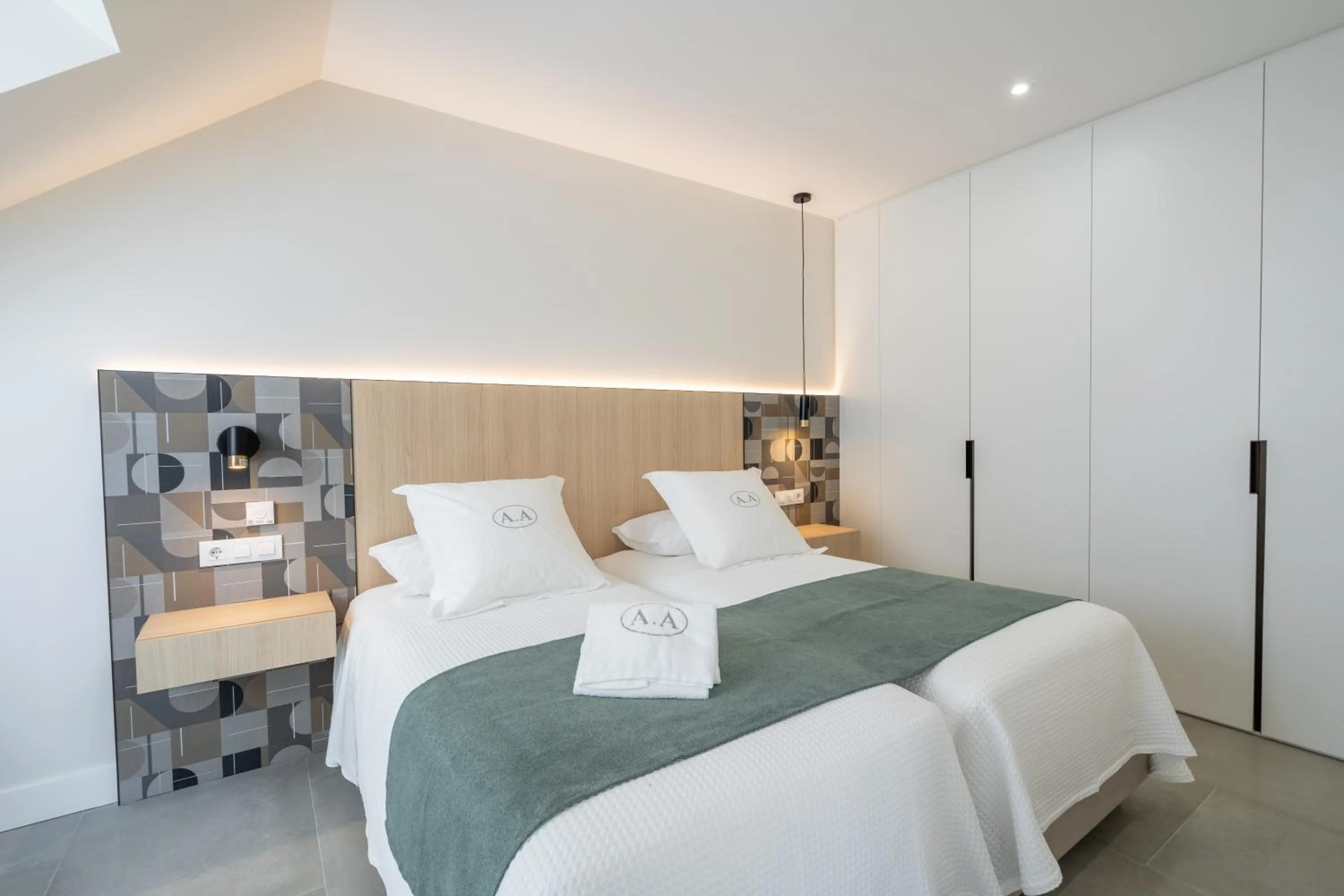 Bedroom, Bed in Cíes Luxury Suitel Areosa 22